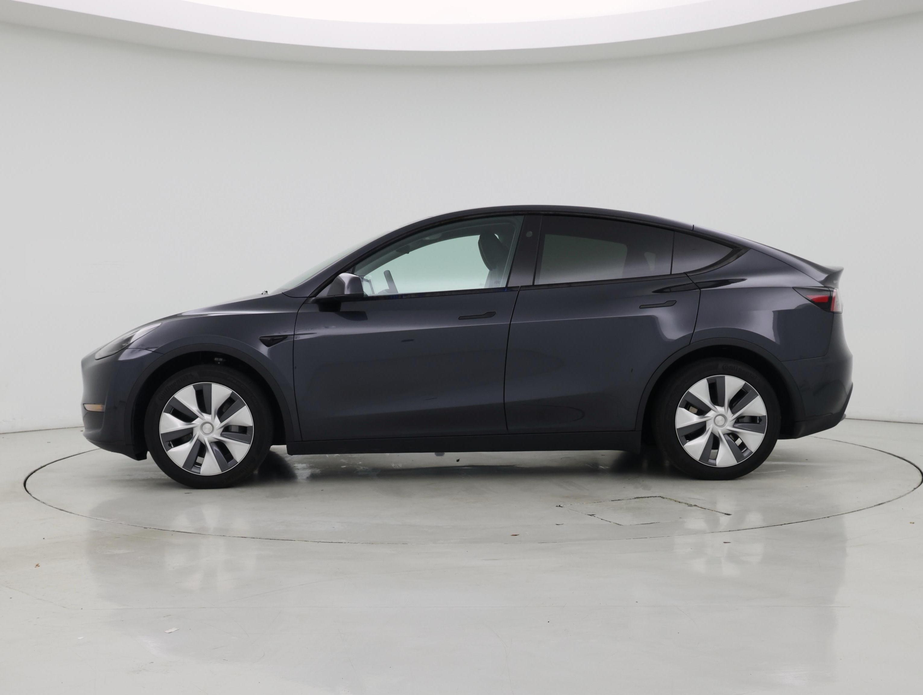 Thumbnail: 2024 Tesla Model Y - 3