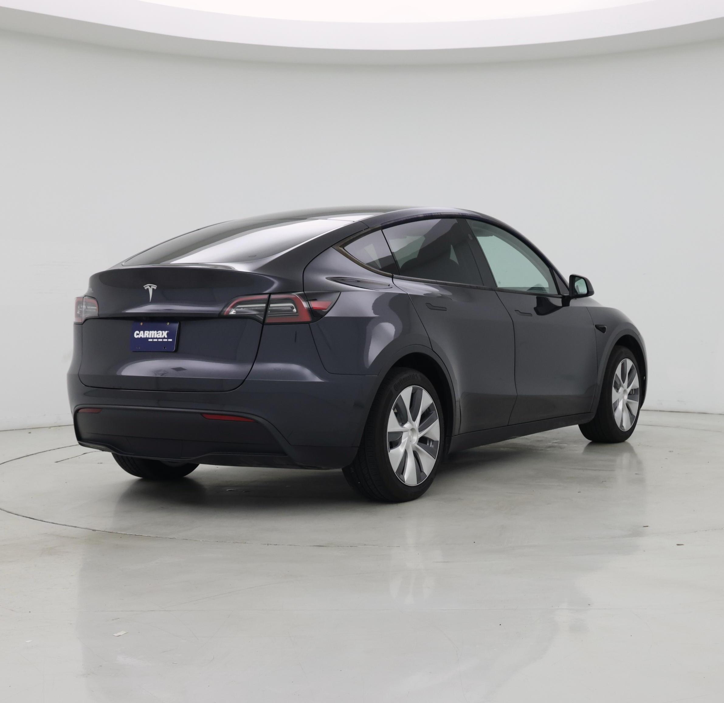 Thumbnail: 2024 Tesla Model Y - 8