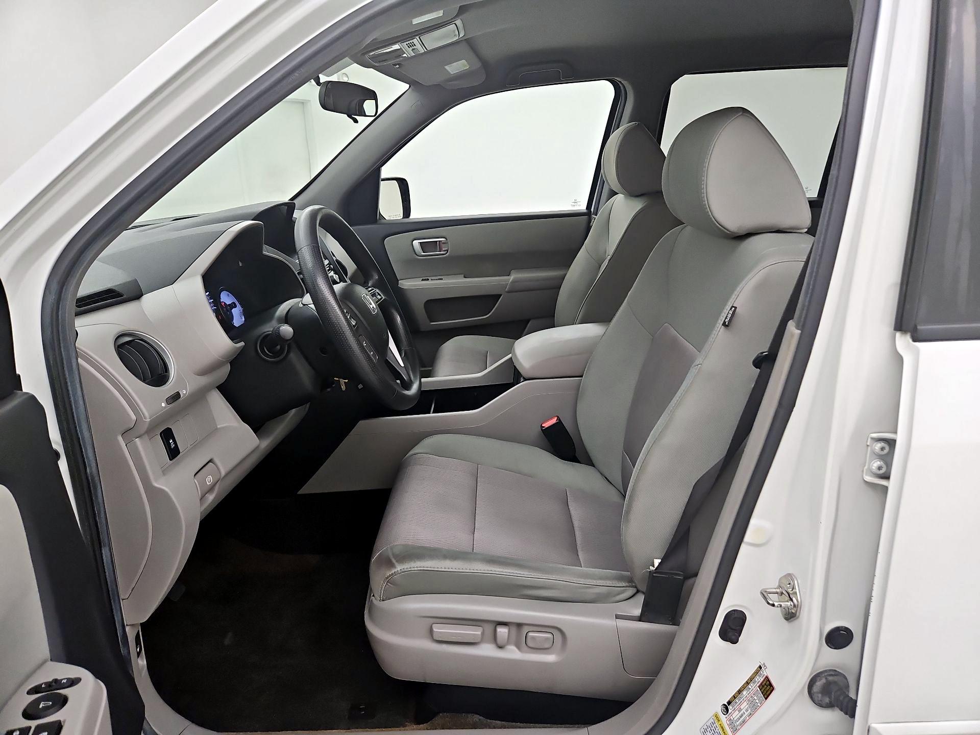 Thumbnail: 2013 Honda Pilot - 11