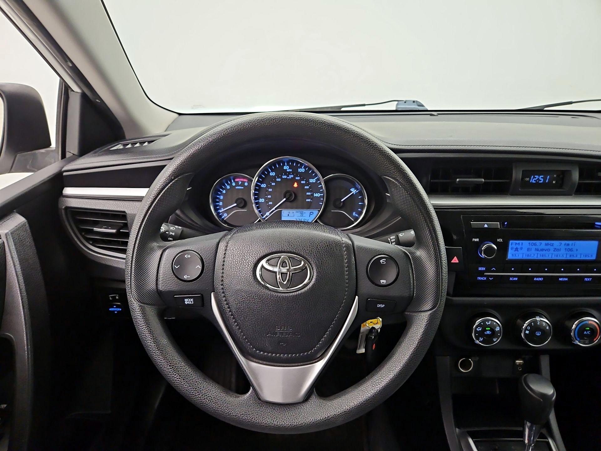 Thumbnail: 2015 Toyota Corolla - 10