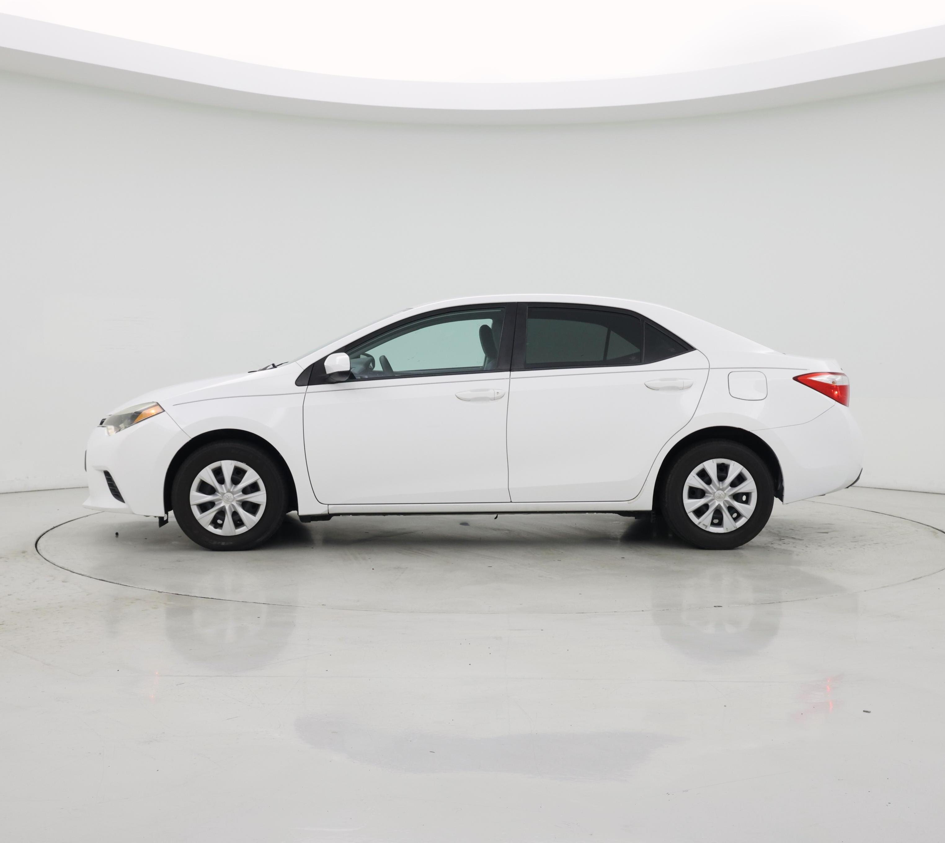 Thumbnail: 2015 Toyota Corolla - 3
