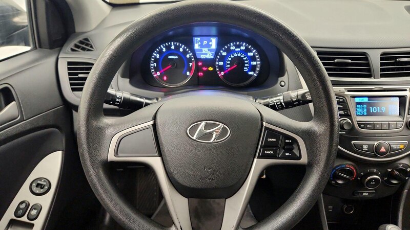 2015 Hyundai Accent GS 10