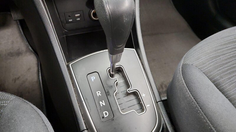 2015 Hyundai Accent GS 16