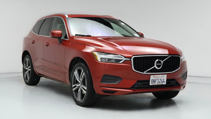 2020 Volvo XC60 T5 Momentum Hero Image