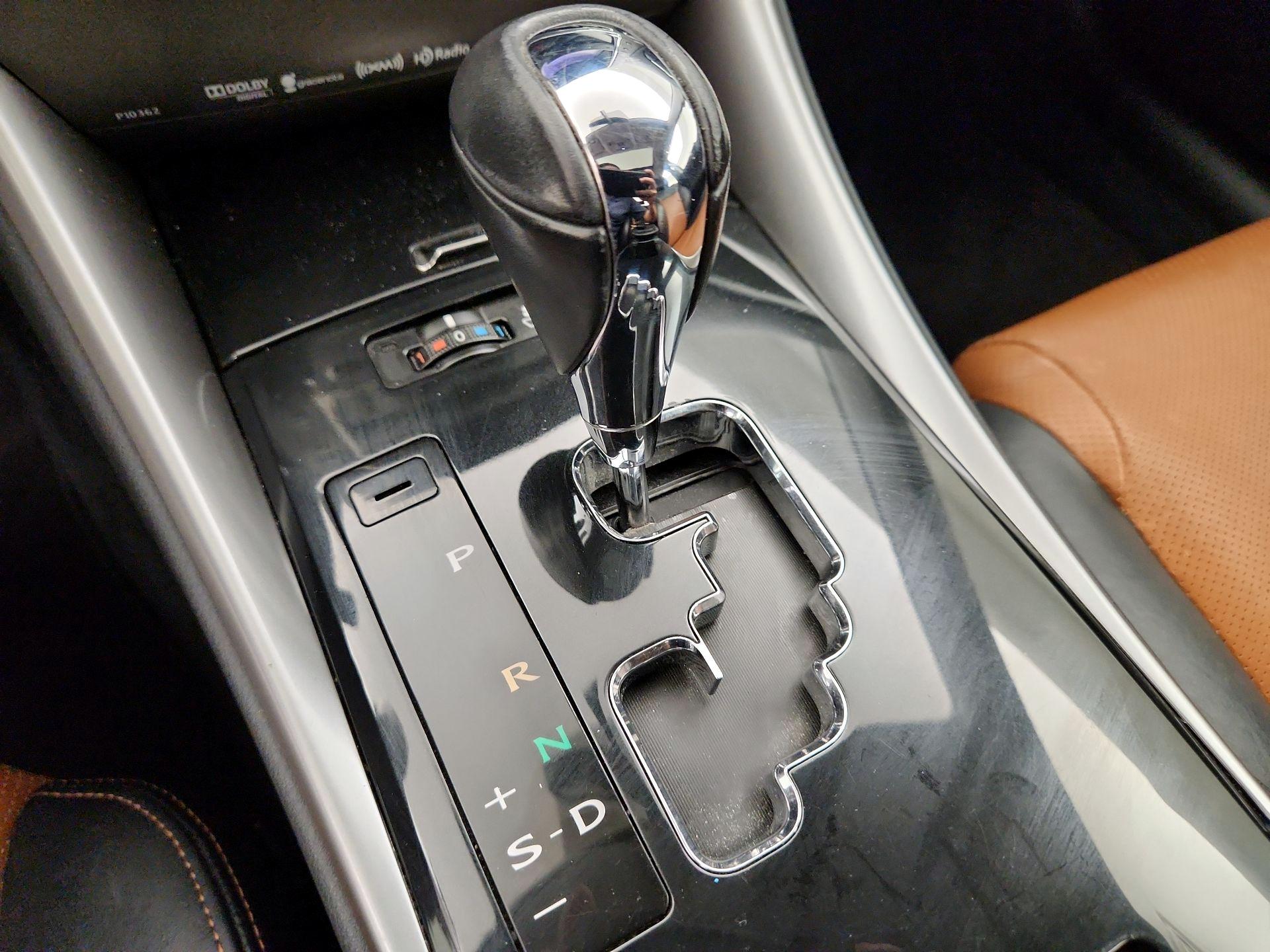Thumbnail: 2013 Lexus IS - 18