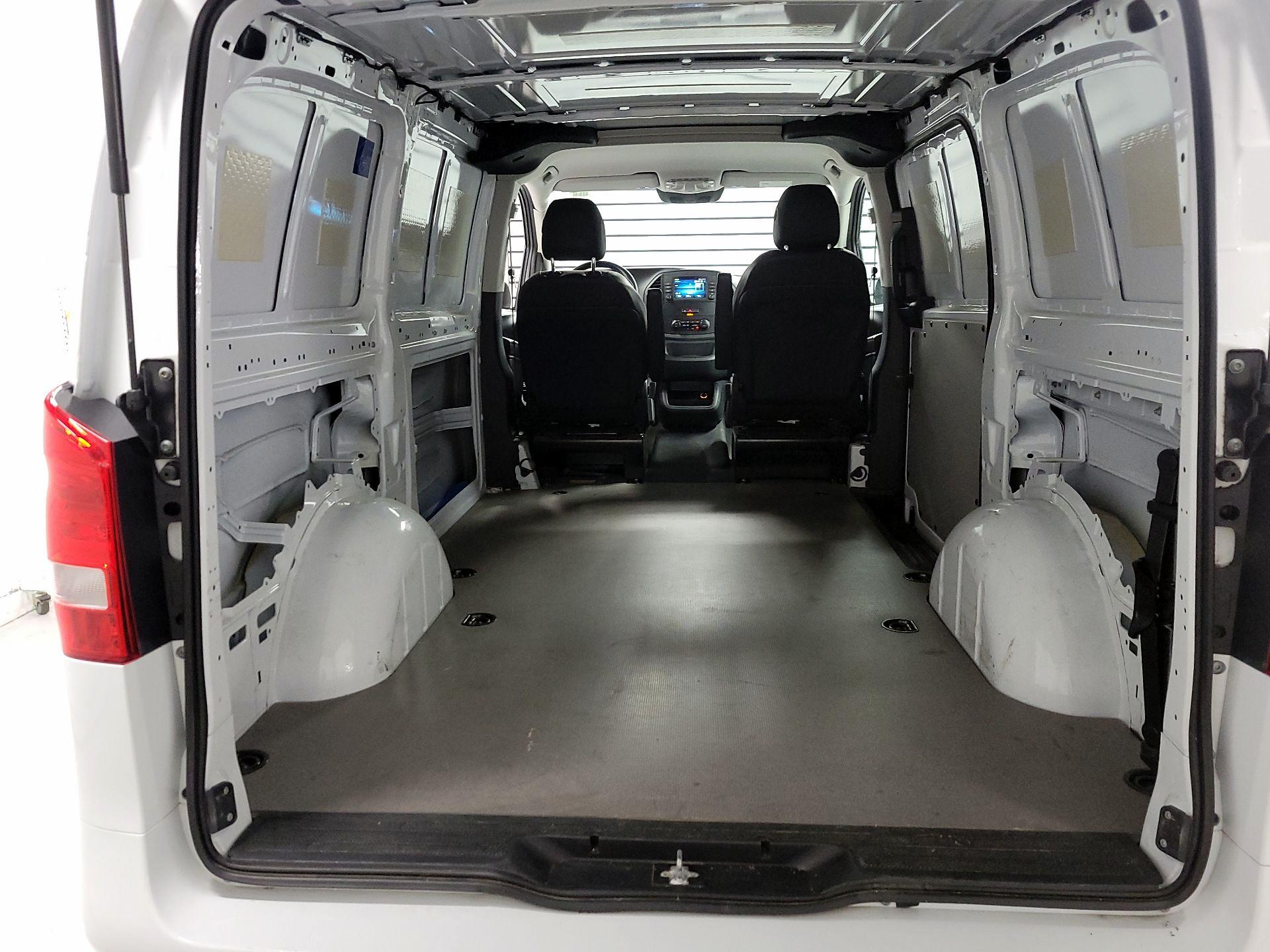 Thumbnail: 2021 Mercedes-Benz Metris - 18