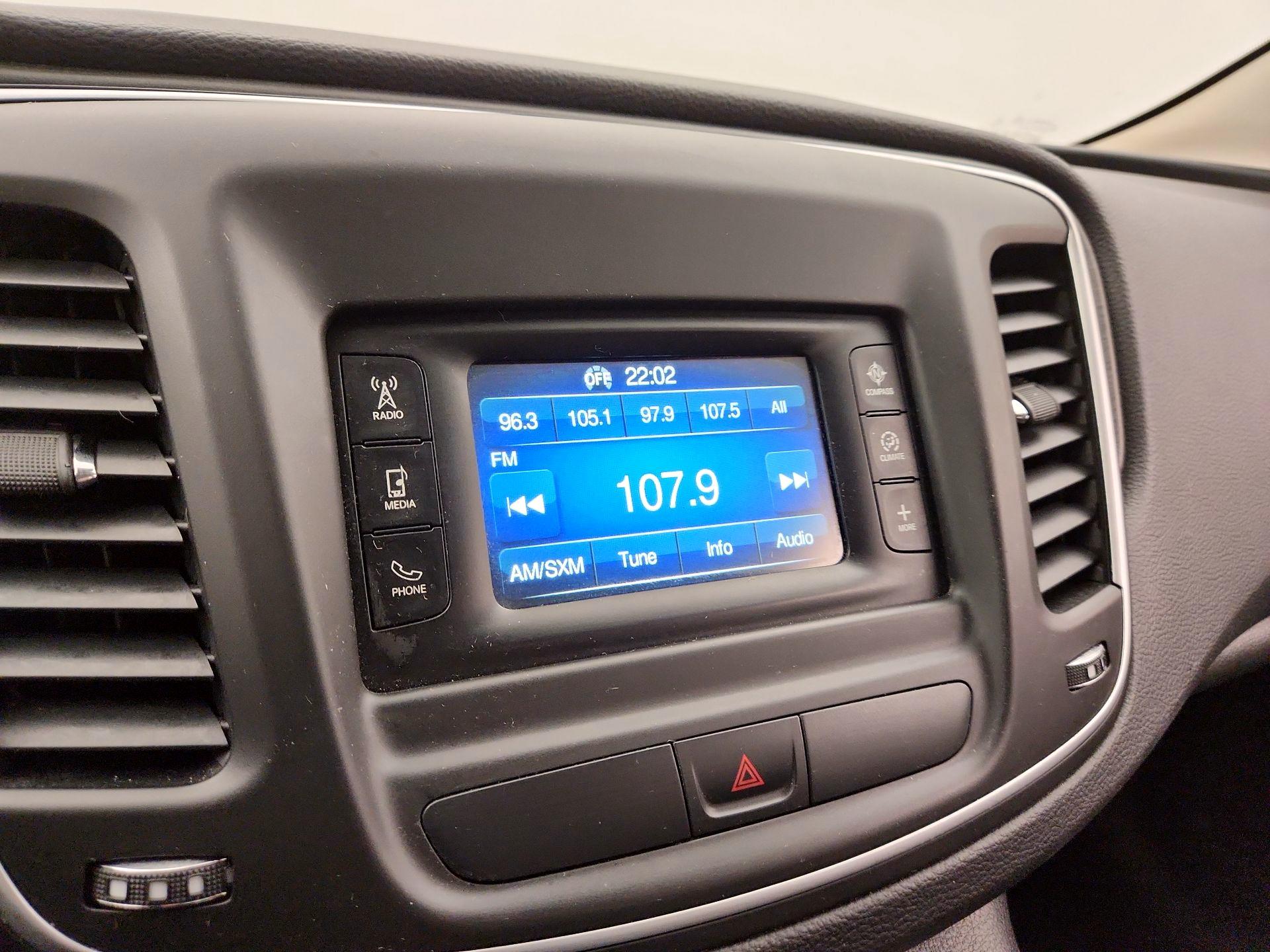 Thumbnail: 2015 Chrysler 200 - 15