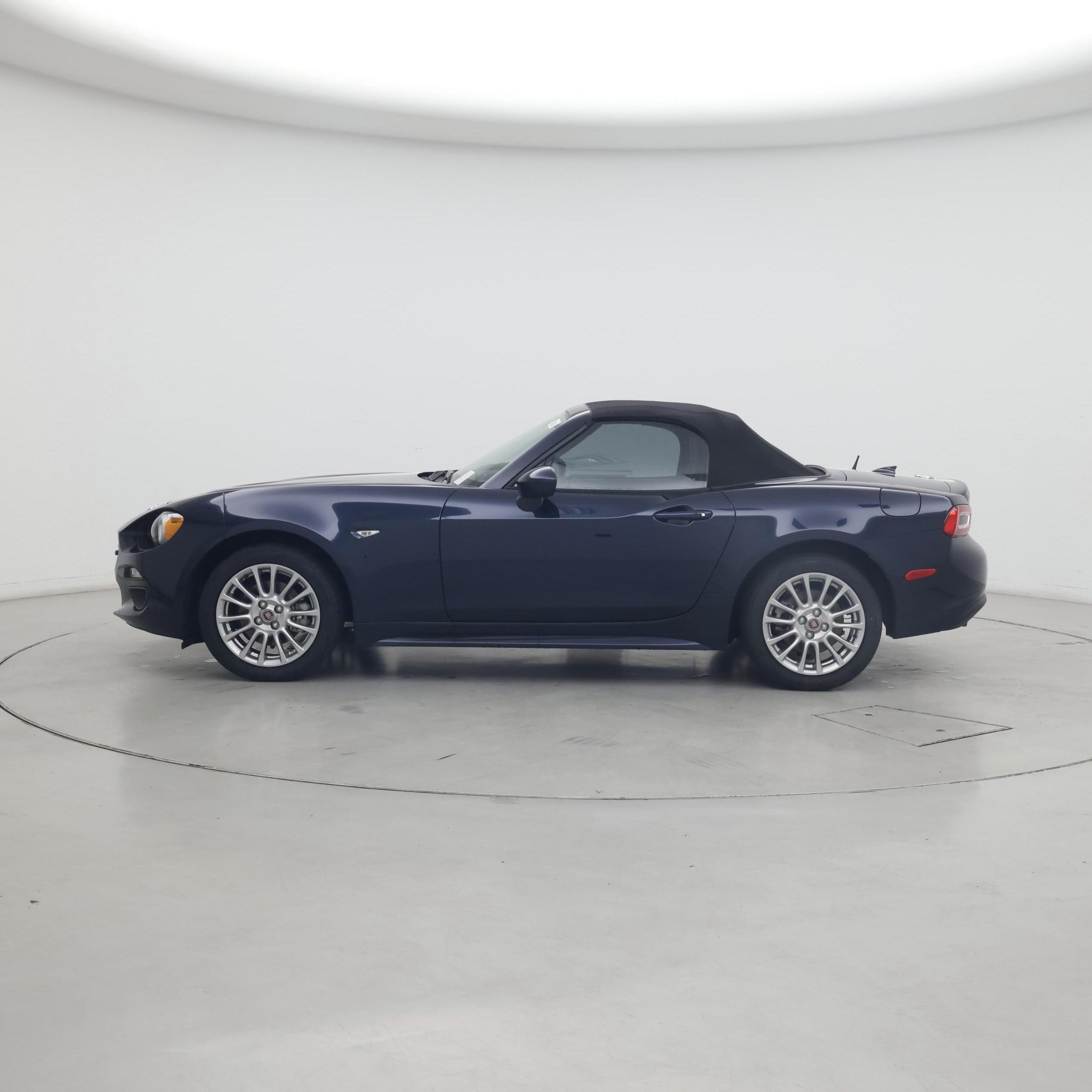 Thumbnail: 2020 Fiat 124 Spider - 3