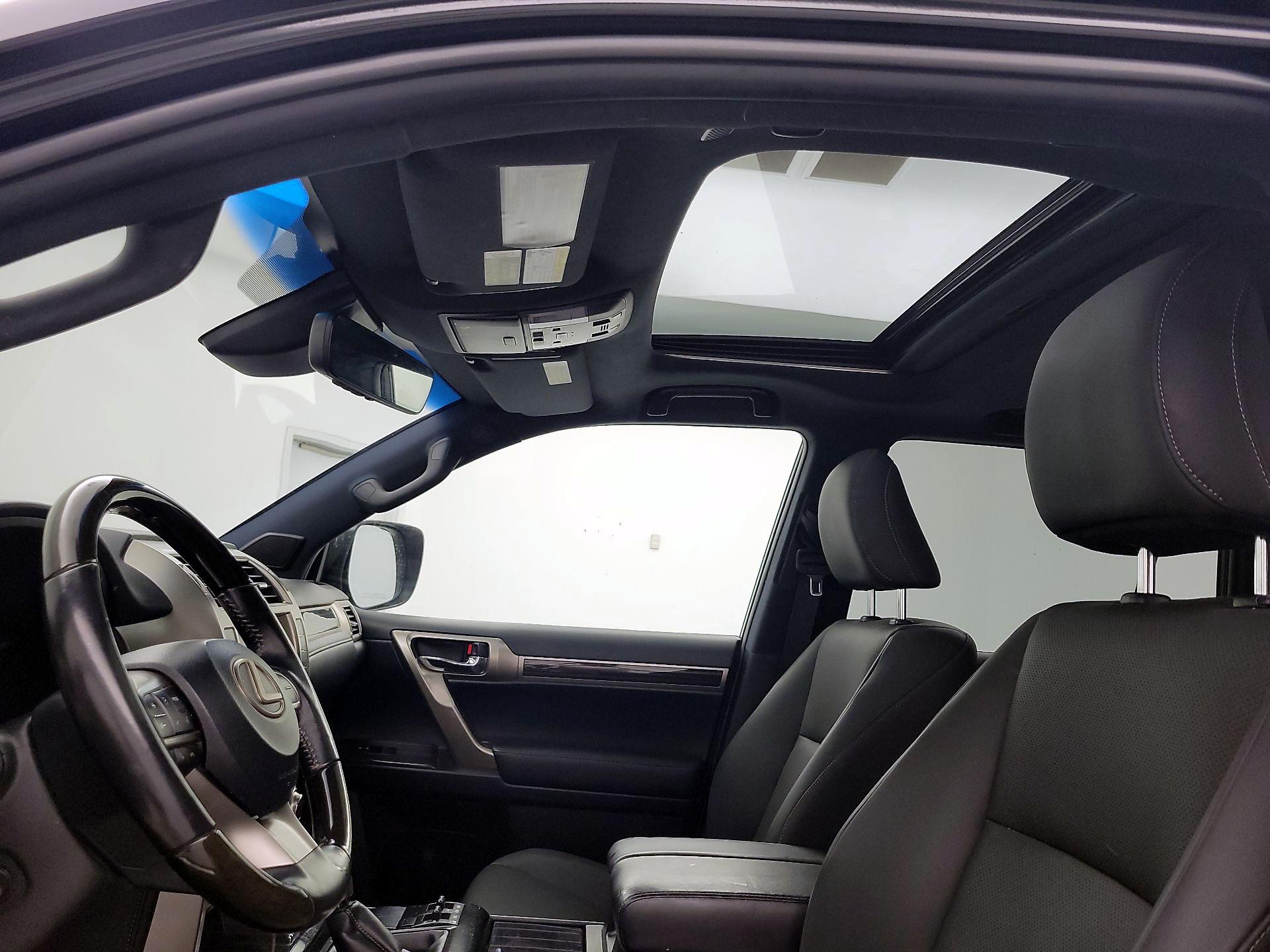 Thumbnail: 2020 Lexus GX - 20