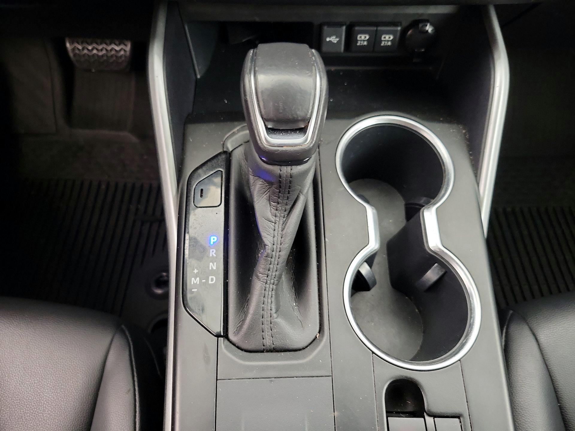 Thumbnail: 2020 Toyota Highlander - 17