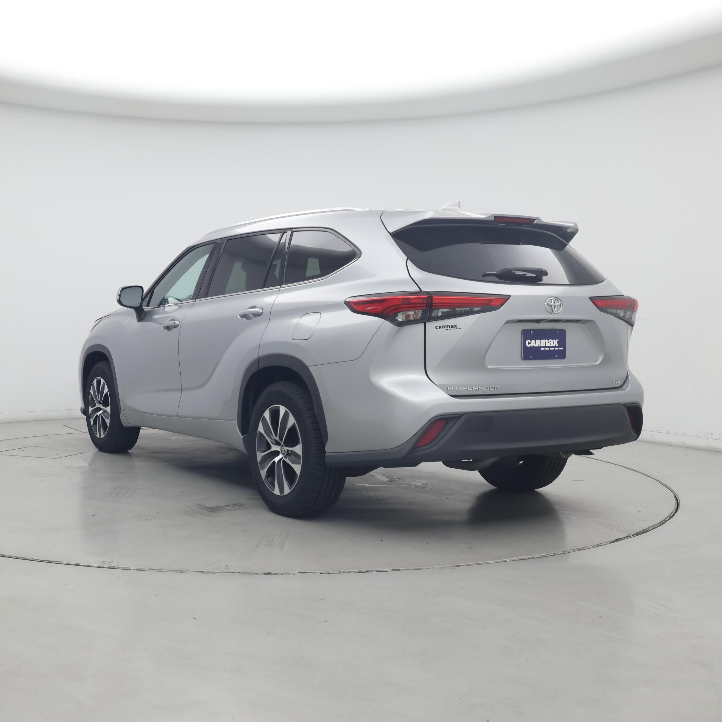 Thumbnail: 2020 Toyota Highlander - 2