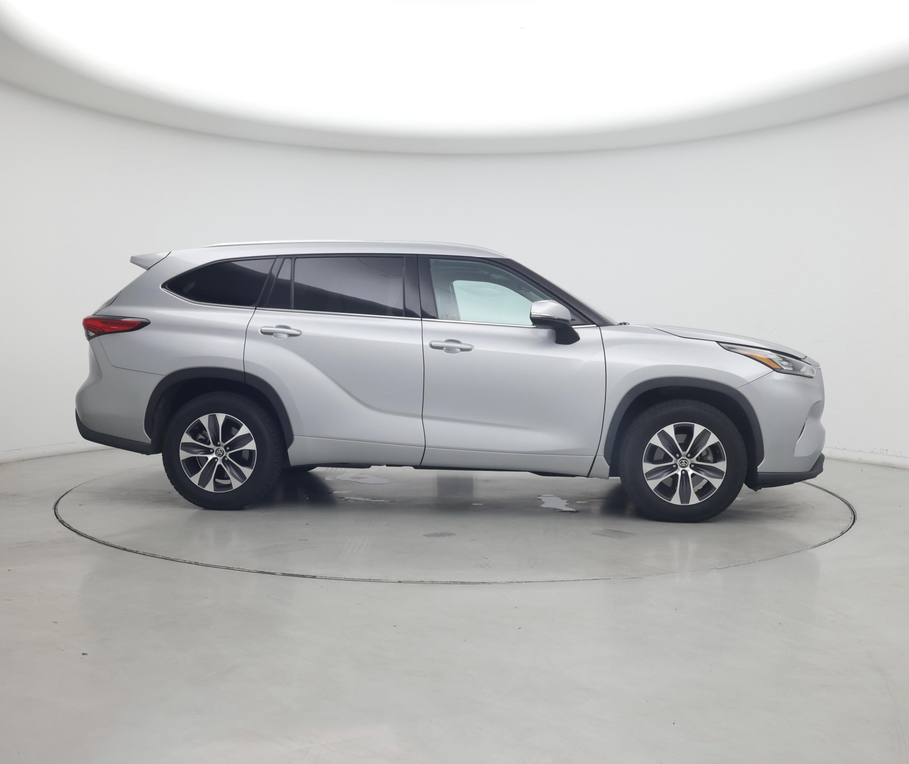 Thumbnail: 2020 Toyota Highlander - 7