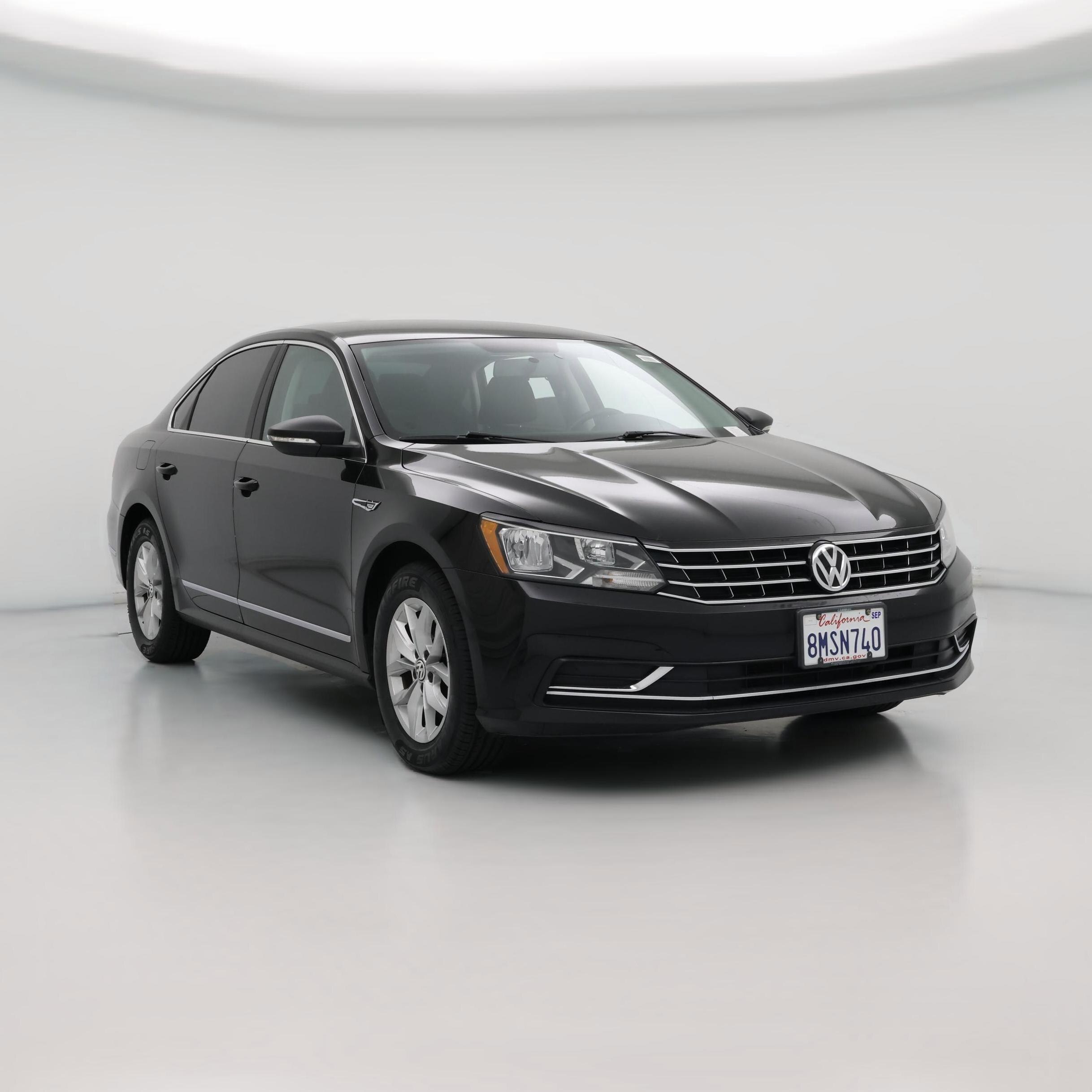 Thumbnail: 2016 Volkswagen Passat - 1