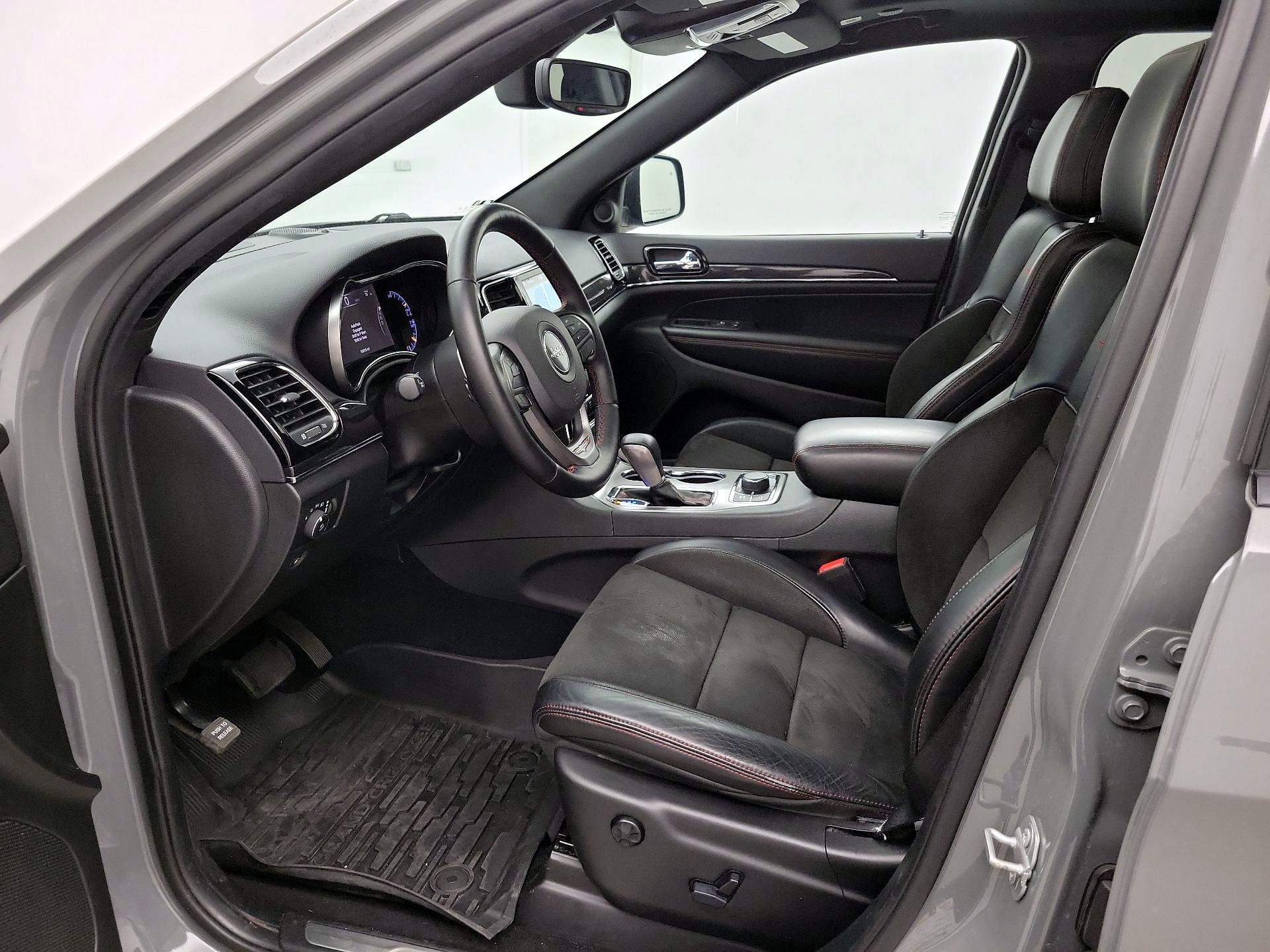 Thumbnail: 2020 Jeep Grand Cherokee - 11