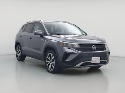 Gray 2023 Volkswagen Taos SE