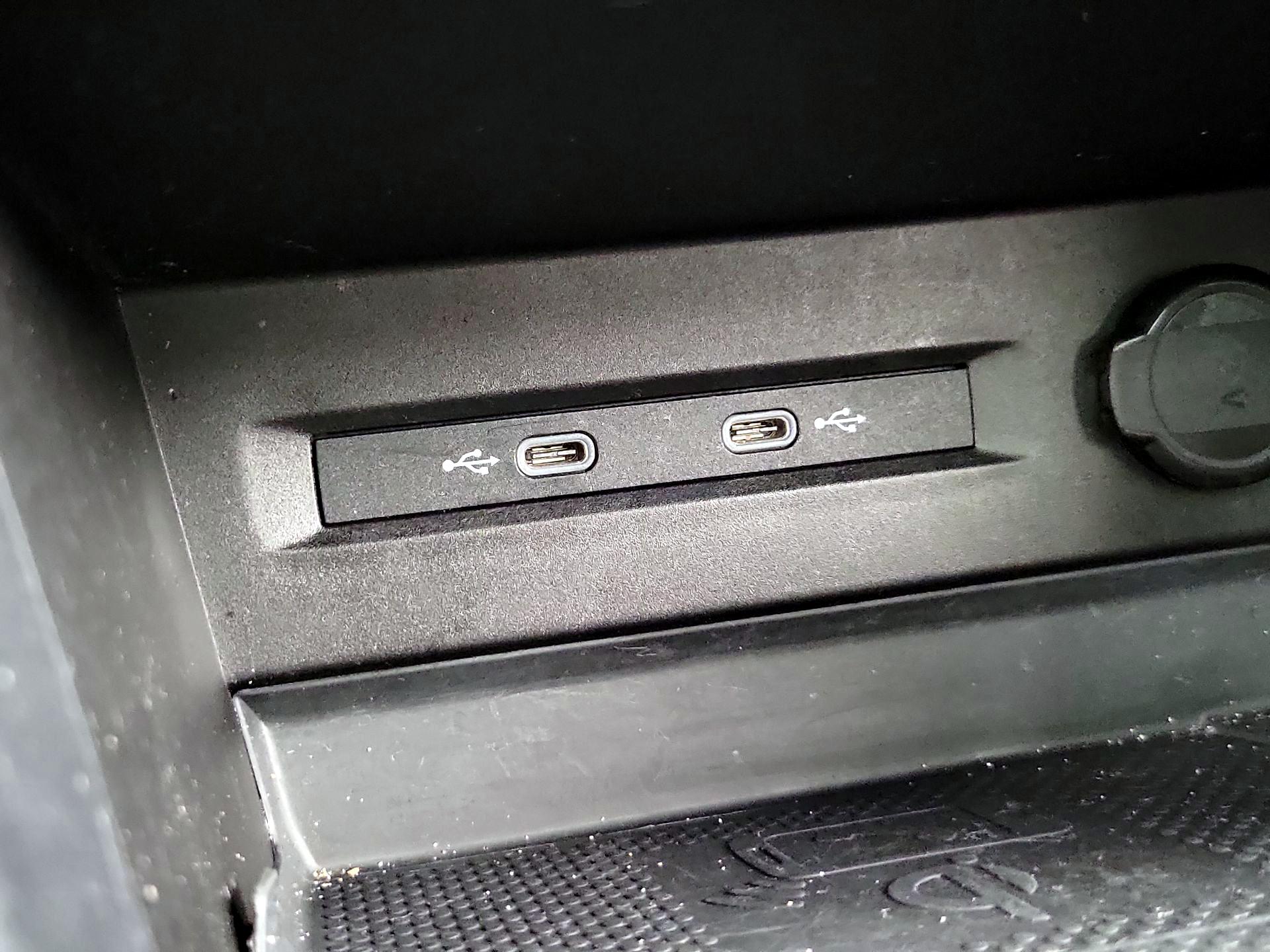 Thumbnail: 2023 Volkswagen Taos - 18