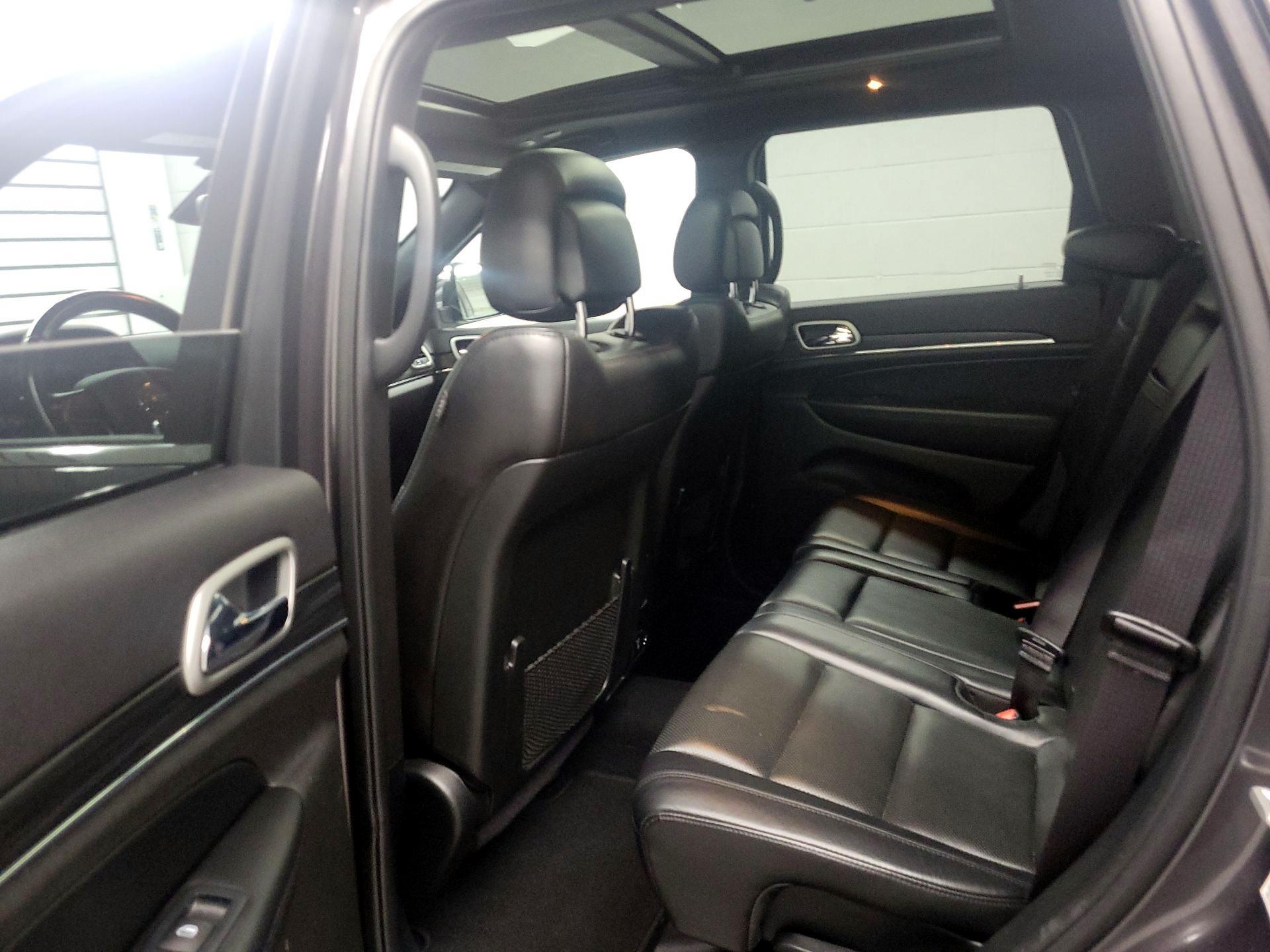Thumbnail: 2019 Jeep Grand Cherokee - 19