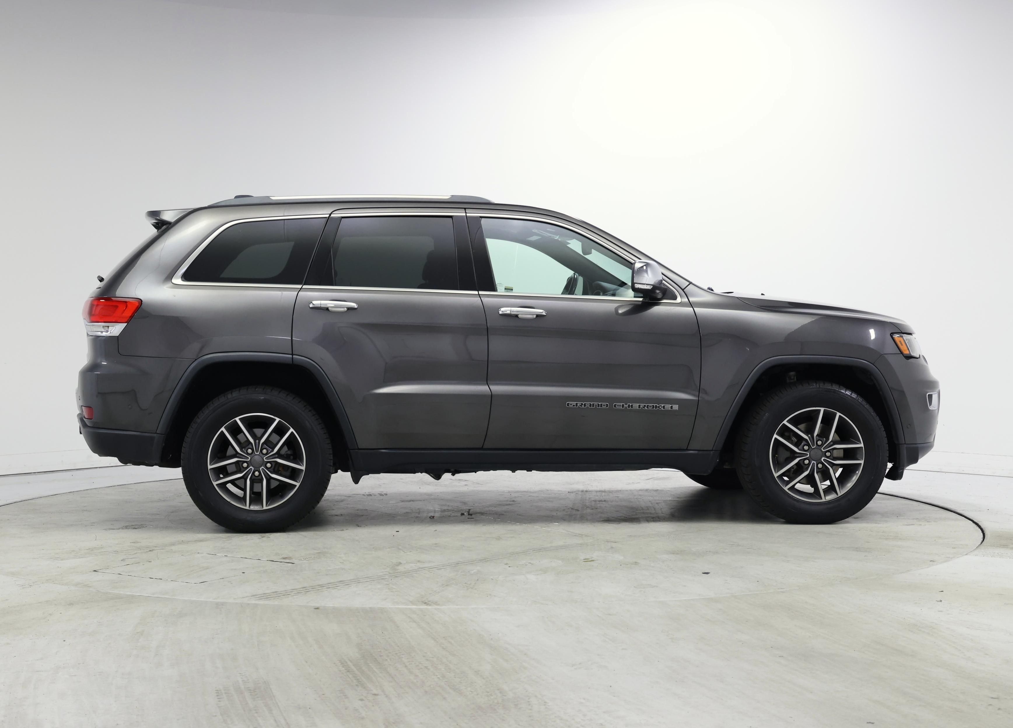 Thumbnail: 2019 Jeep Grand Cherokee - 7