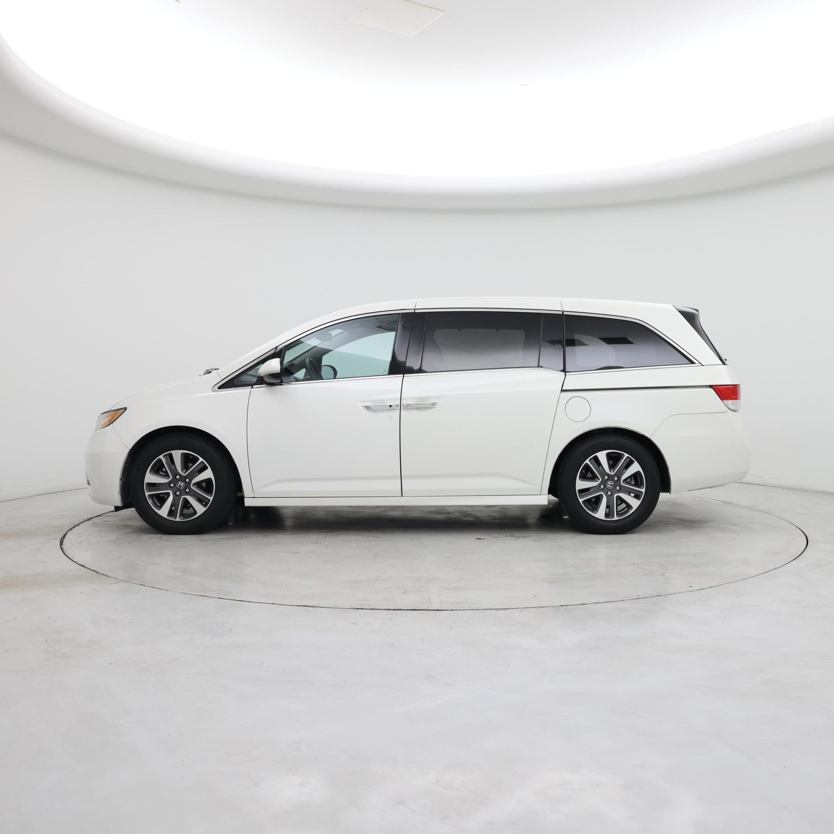 Thumbnail: 2016 Honda Odyssey - 3