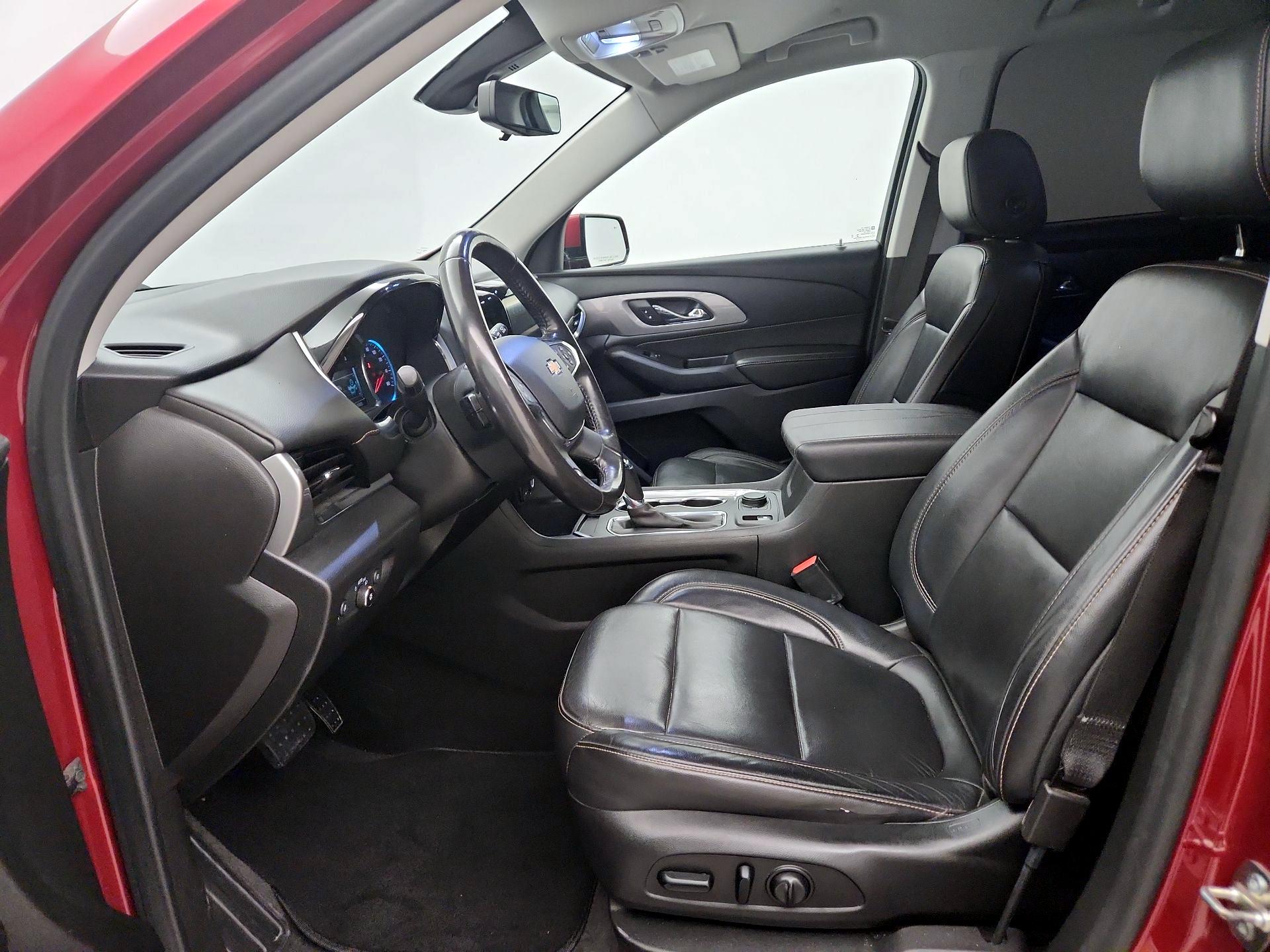 Thumbnail: 2019 Chevrolet Traverse - 11