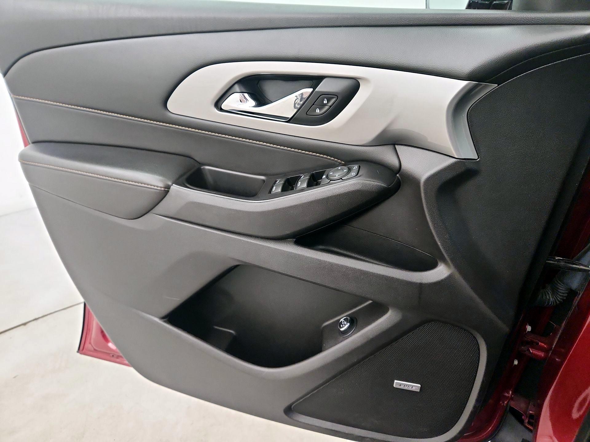 Thumbnail: 2019 Chevrolet Traverse - 12