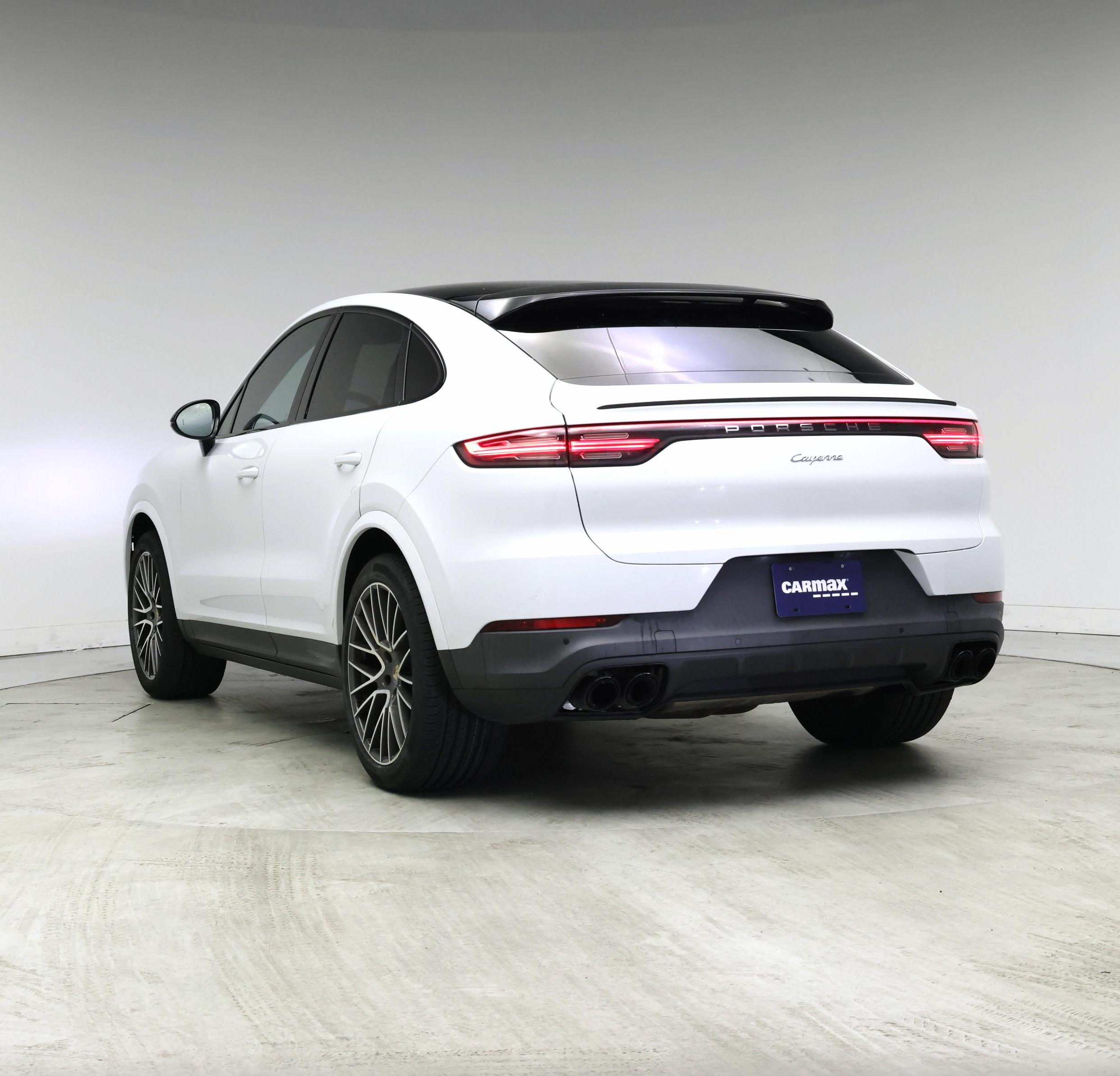 Thumbnail: 2021 Porsche Cayenne - 2