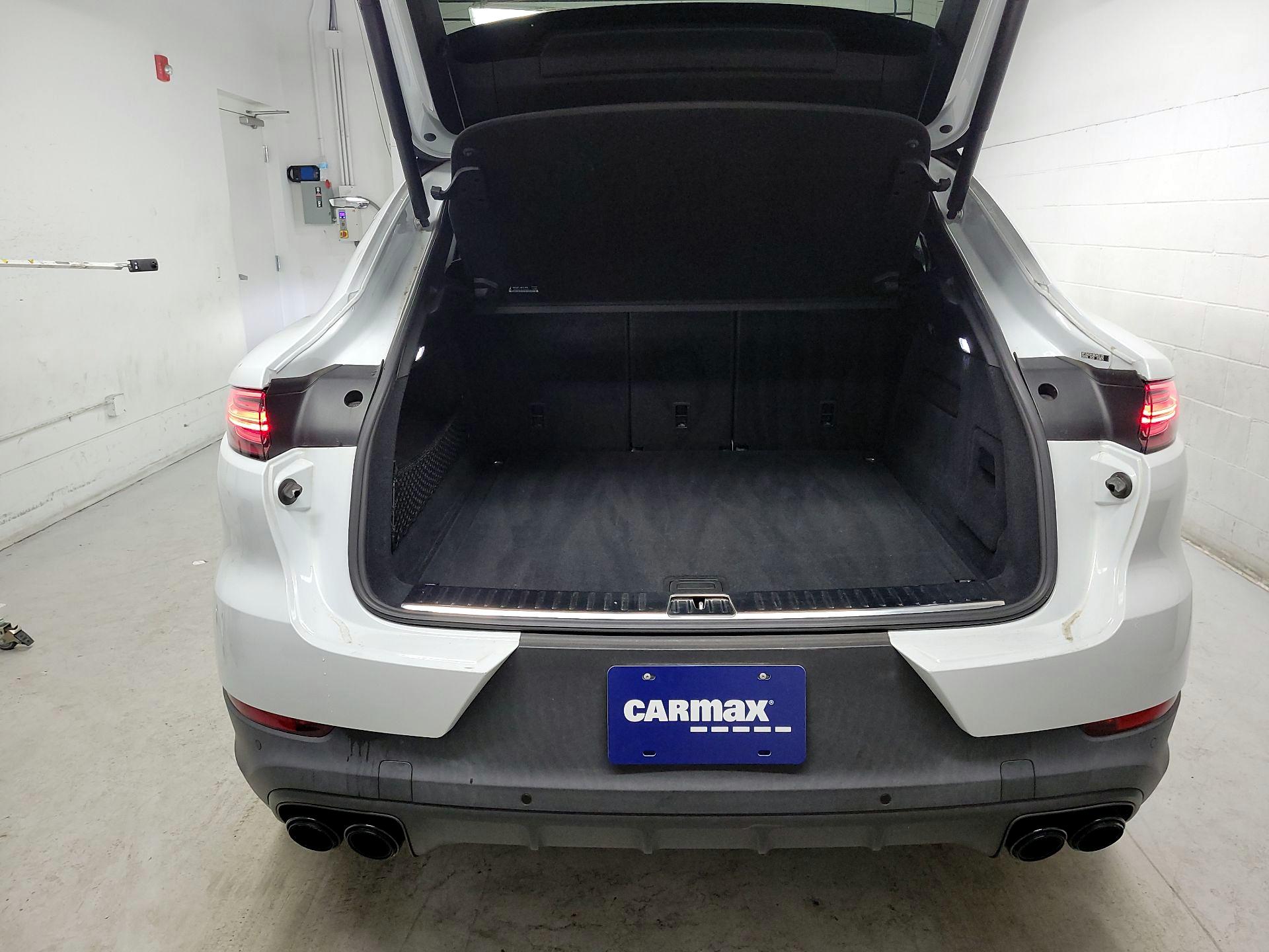 Thumbnail: 2021 Porsche Cayenne - 19