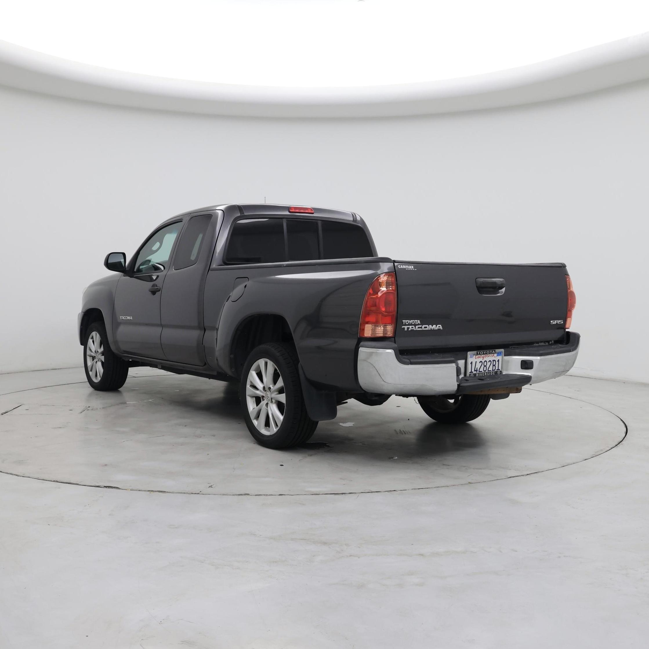 Thumbnail: 2013 Toyota Tacoma - 2