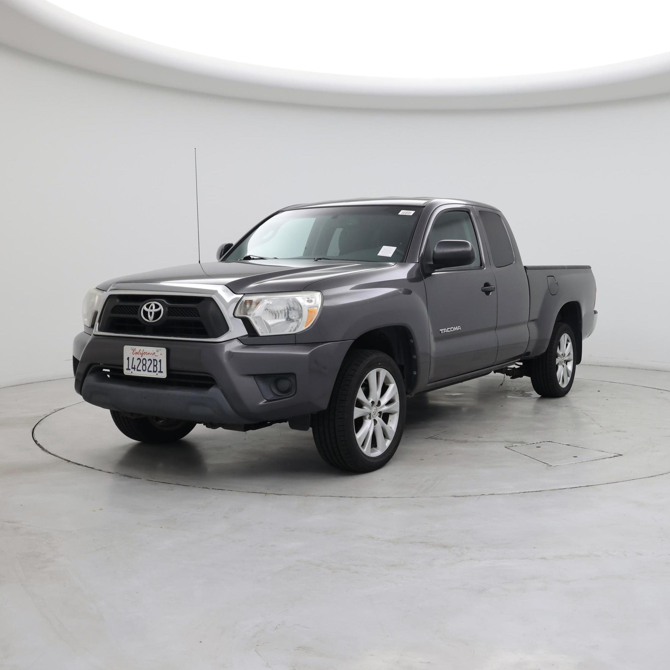 Thumbnail: 2013 Toyota Tacoma - 4