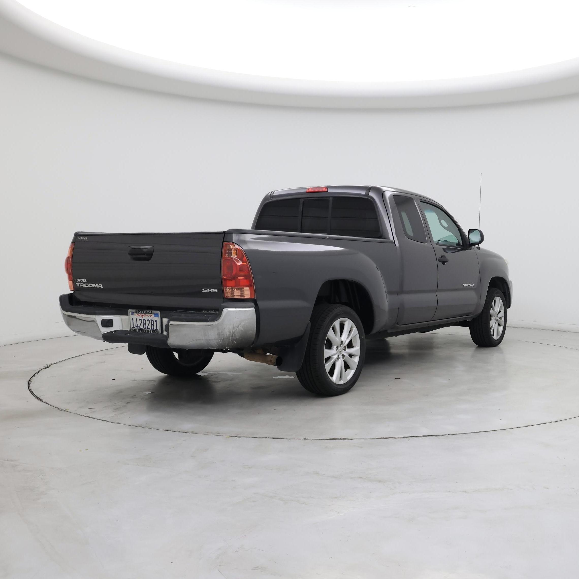 Thumbnail: 2013 Toyota Tacoma - 8