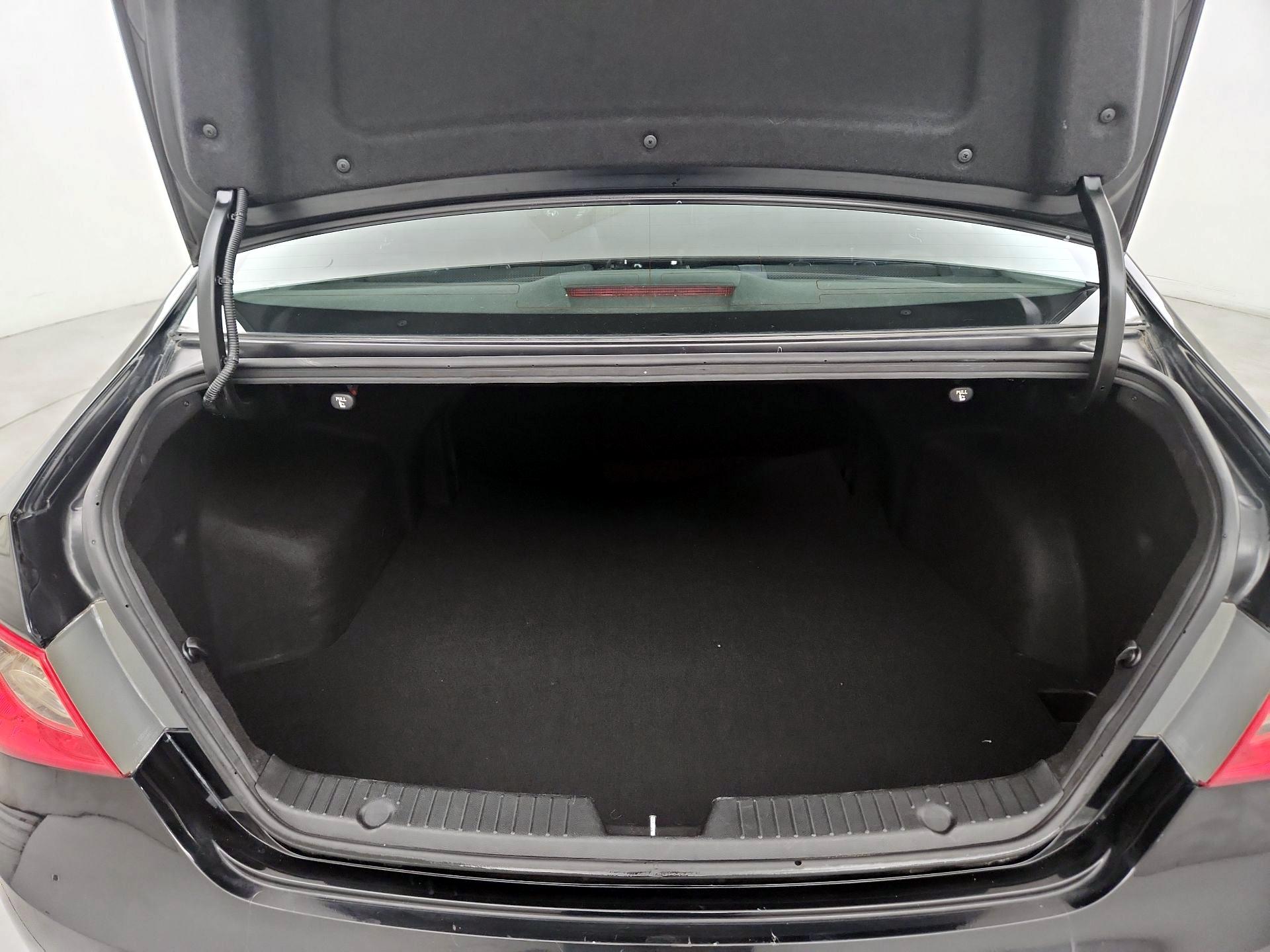 Thumbnail: 2013 Hyundai Sonata - 19