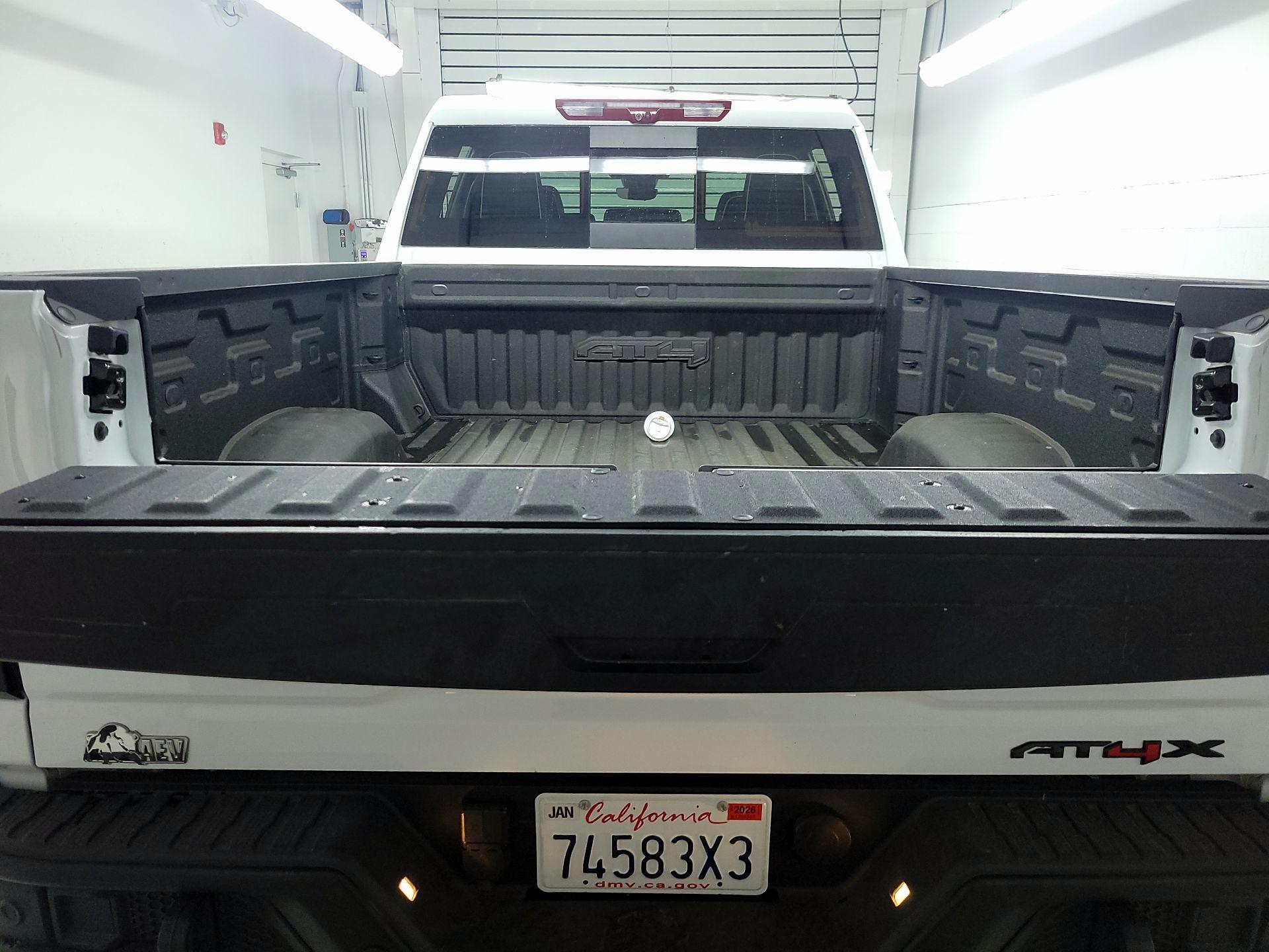 Thumbnail: 2024 GMC Sierra 2500 - 19