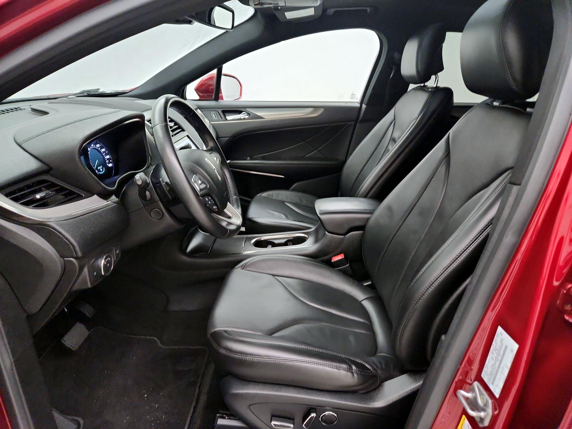 Thumbnail: 2016 Lincoln MKC - 11