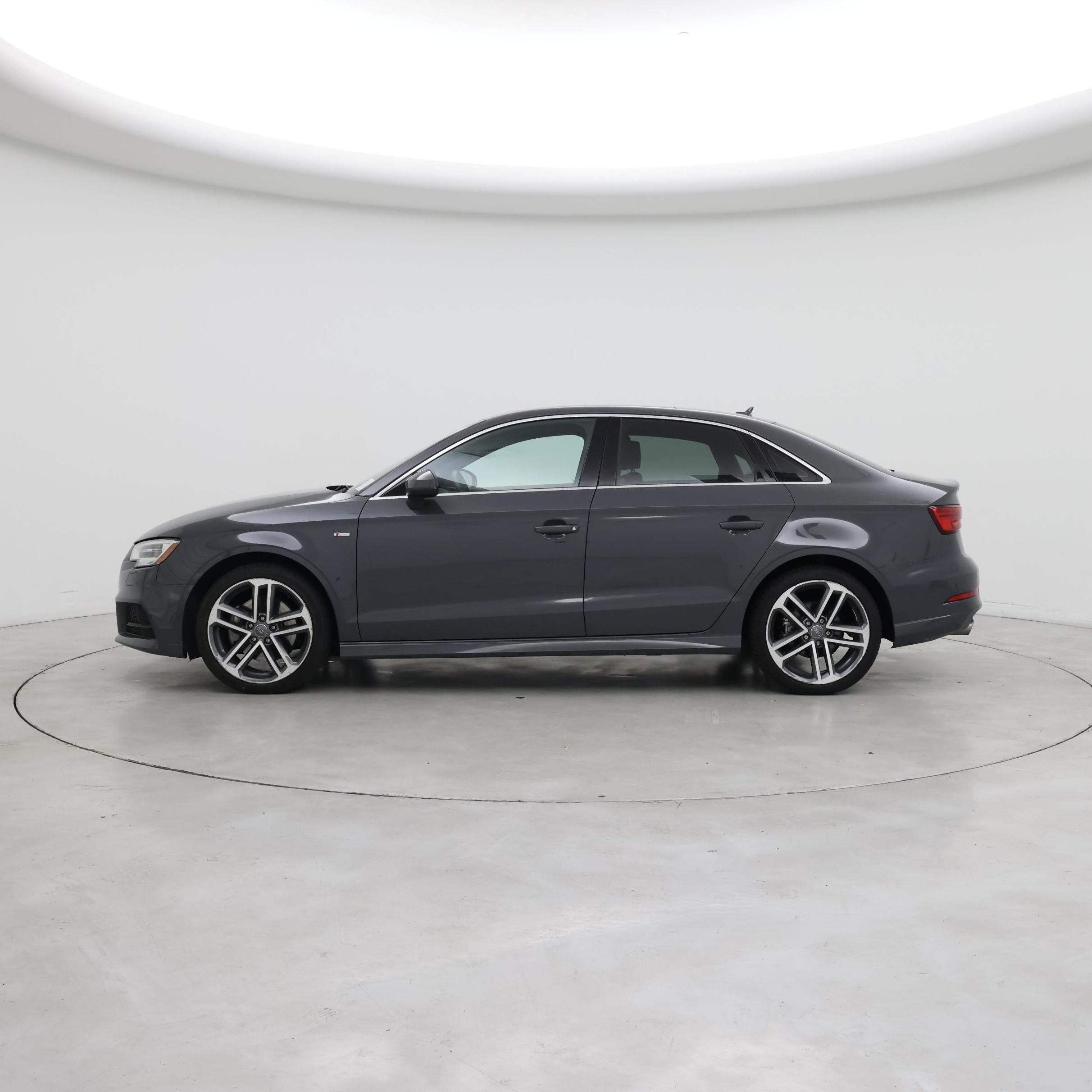 Thumbnail: 2018 Audi A3 - 3