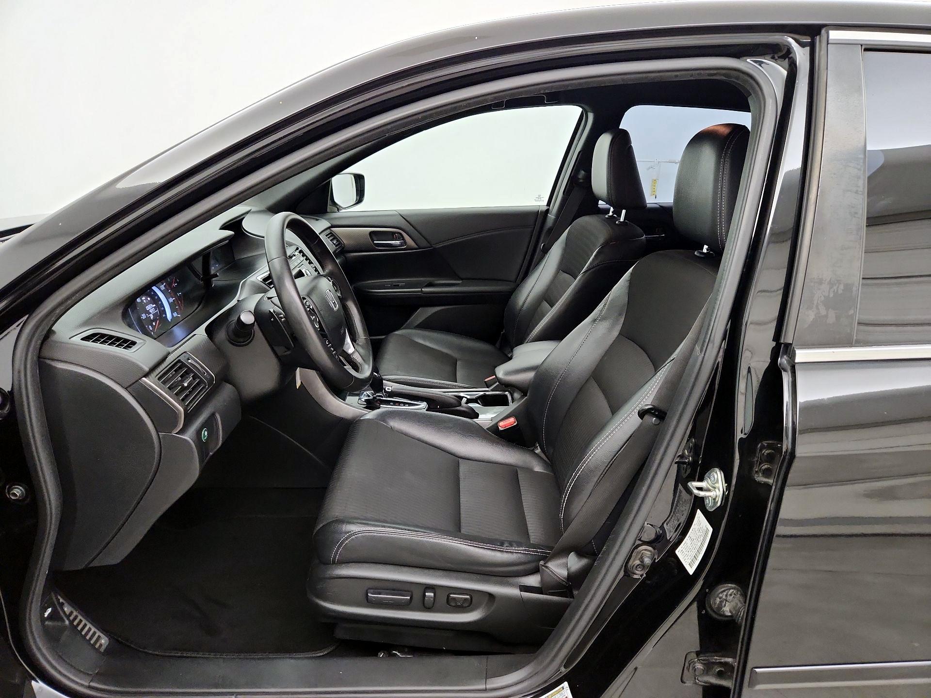 Thumbnail: 2016 Honda Accord - 11
