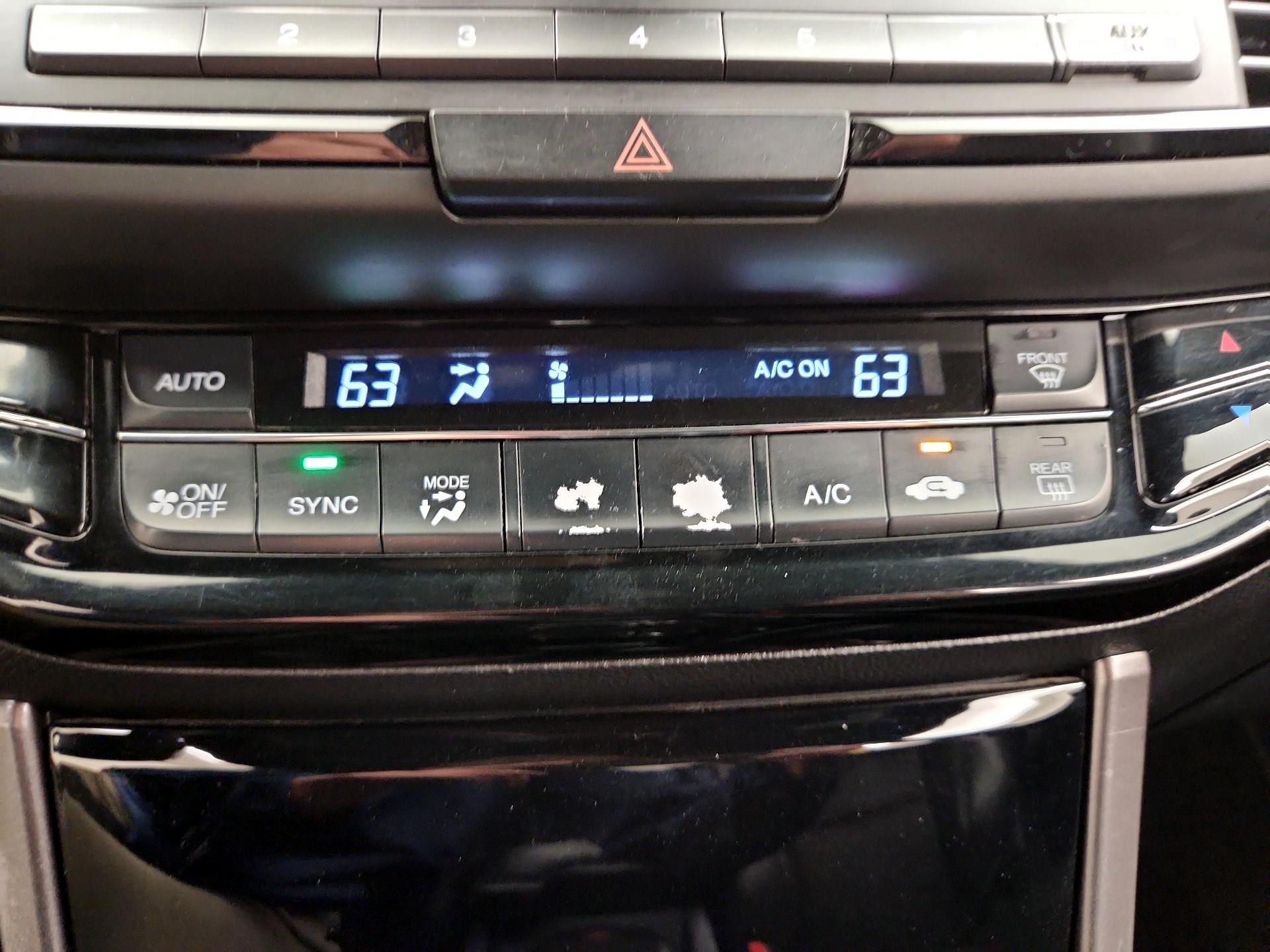 Thumbnail: 2016 Honda Accord - 16
