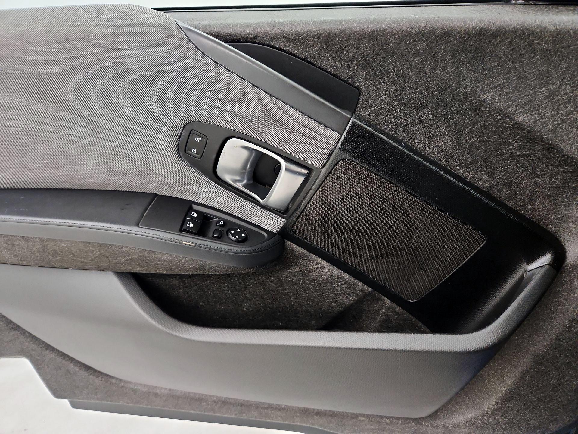 Thumbnail: 2016 BMW i3 - 12