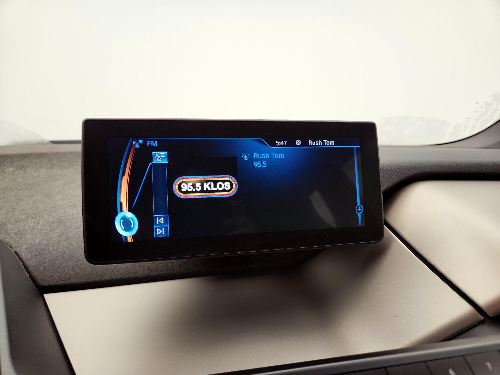 Thumbnail: 2016 BMW i3 - 16