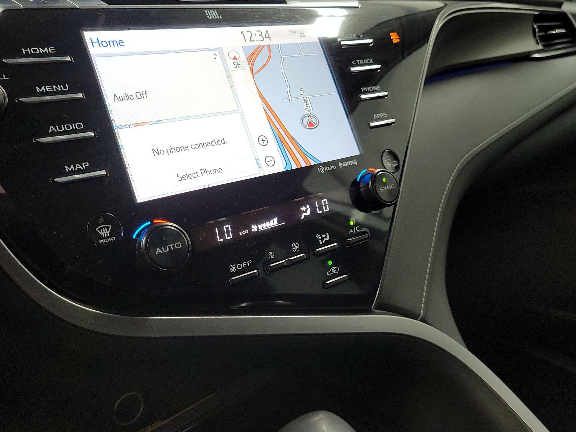 Thumbnail: 2019 Toyota Camry - 15