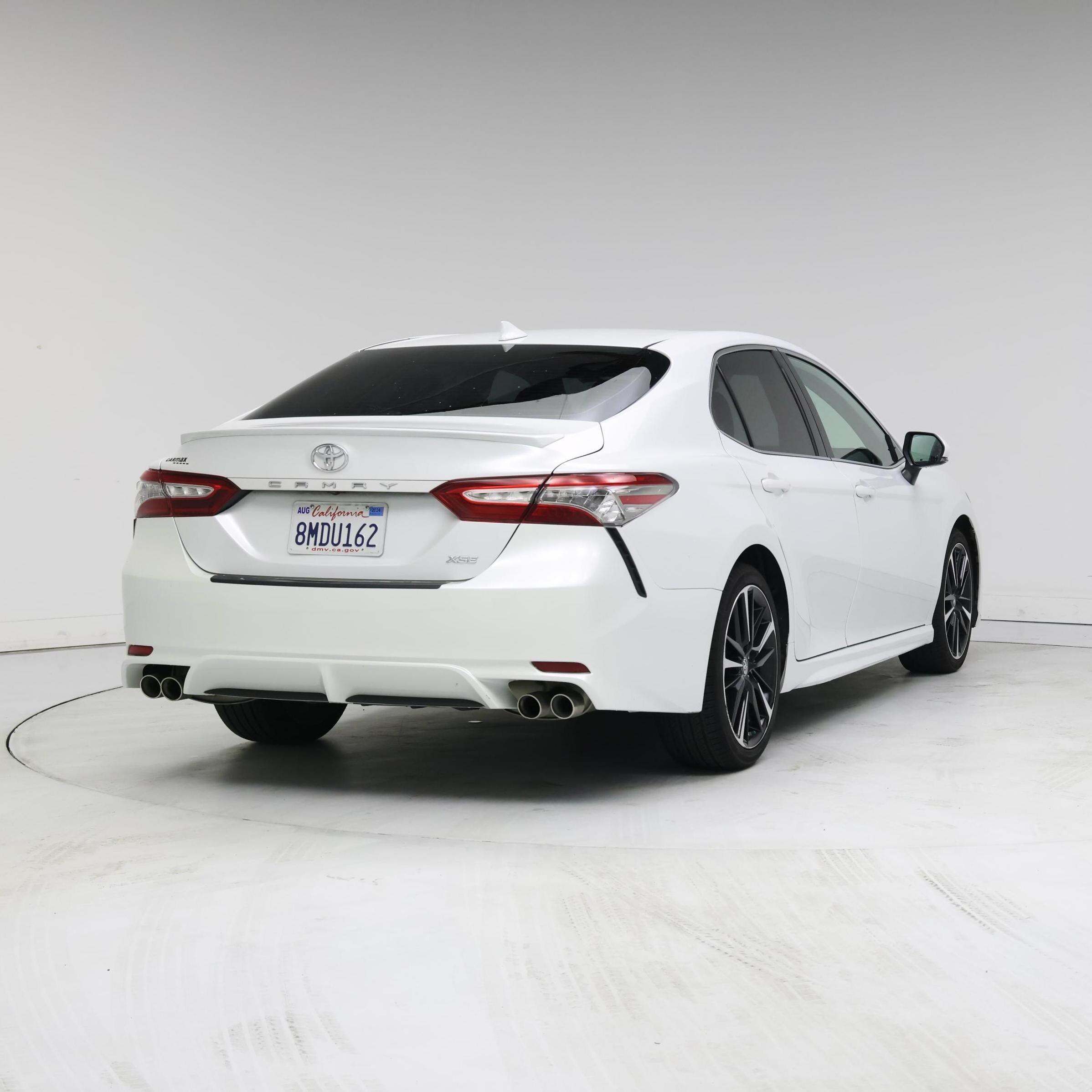 Thumbnail: 2019 Toyota Camry - 8