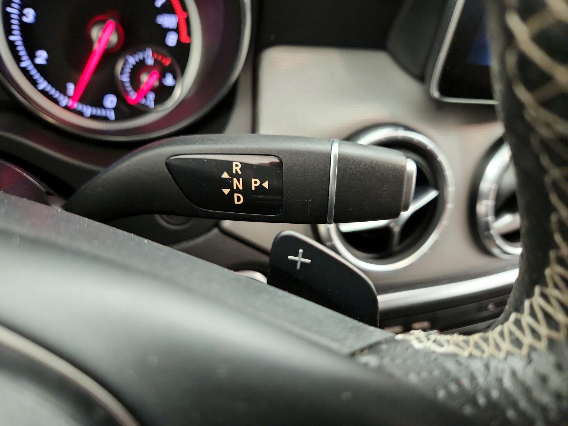 Thumbnail: 2018 Mercedes-Benz CLA - 17