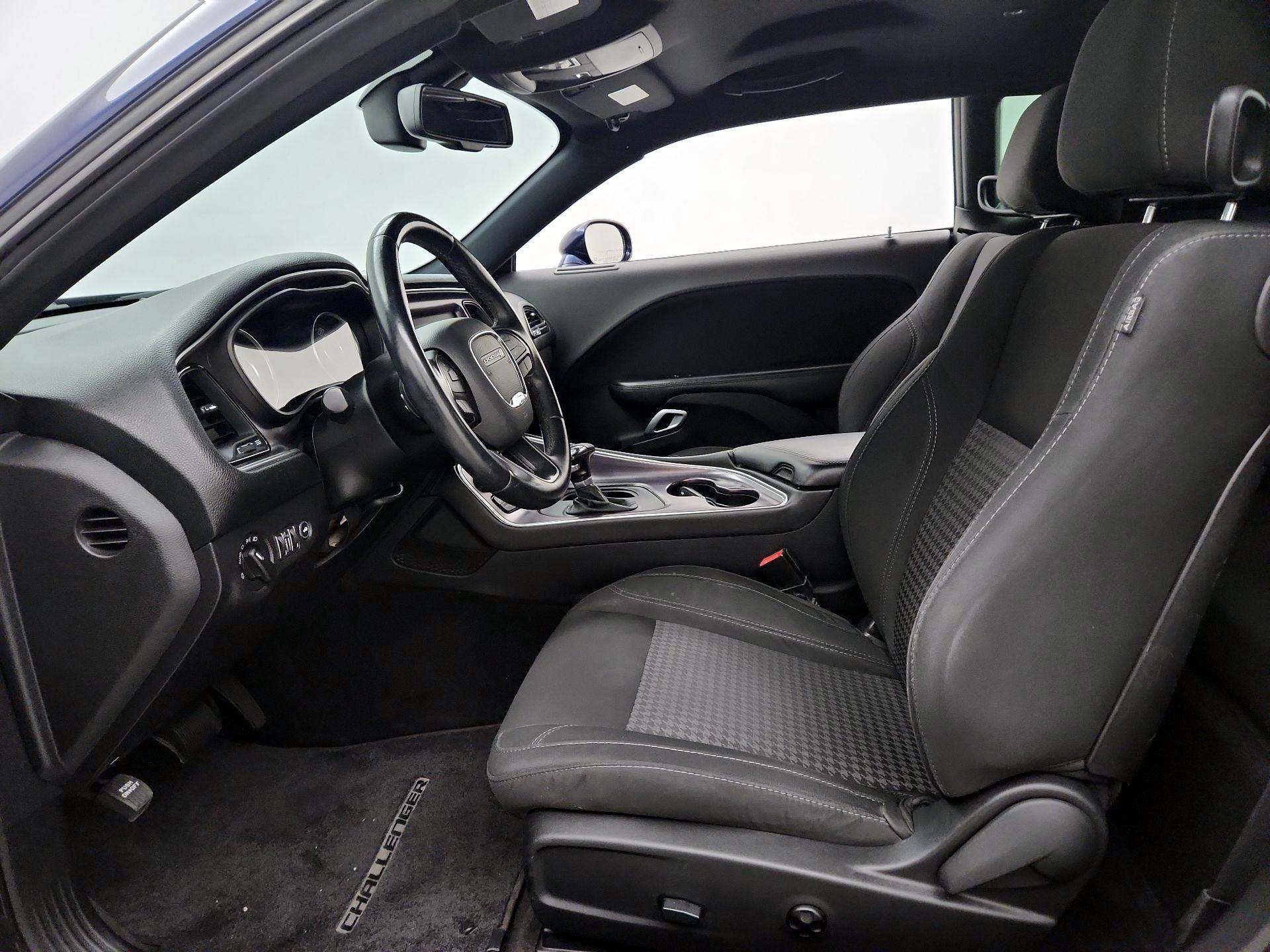 Thumbnail: 2015 Dodge Challenger - 11