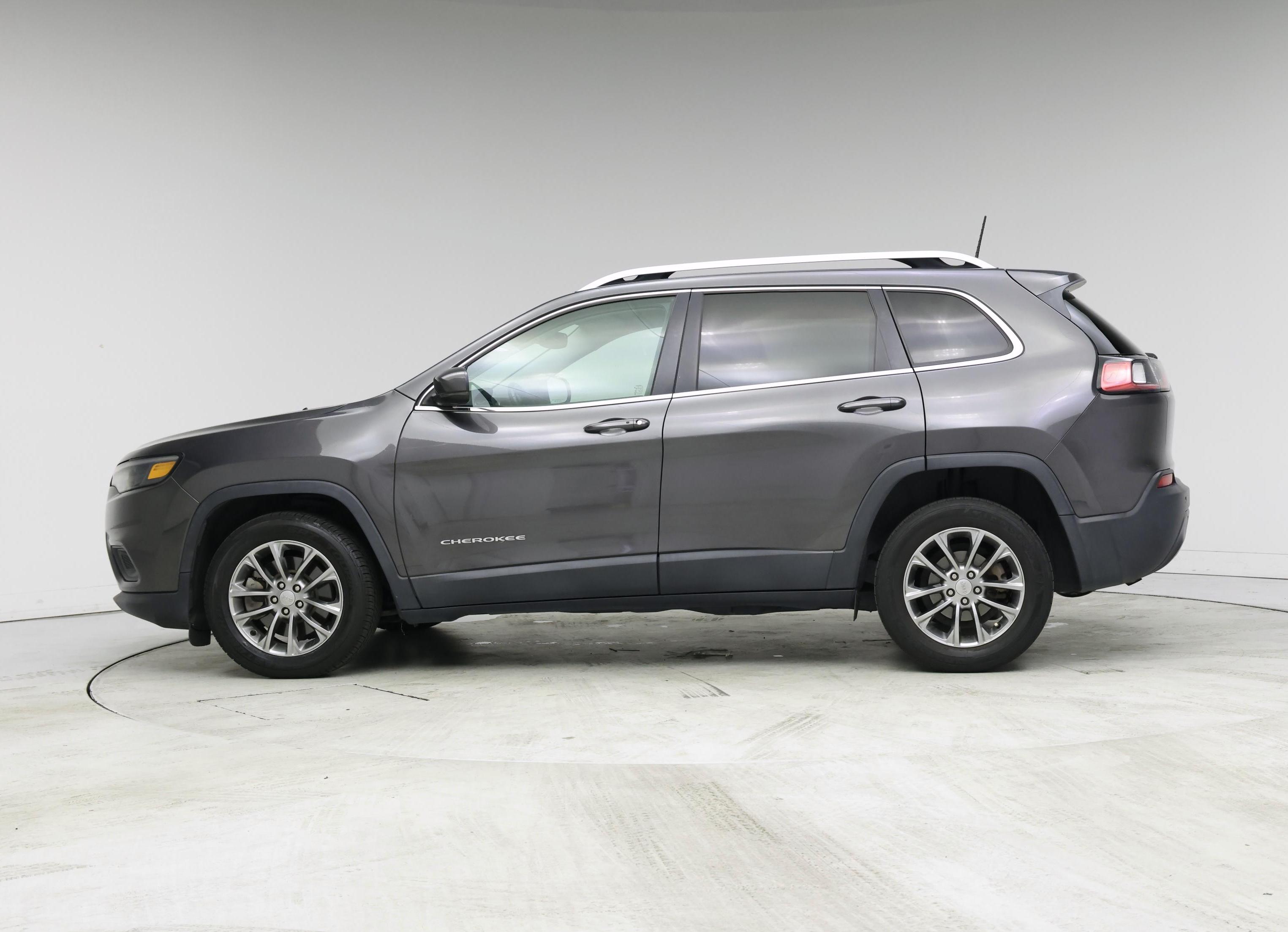 Thumbnail: 2019 Jeep Cherokee - 3