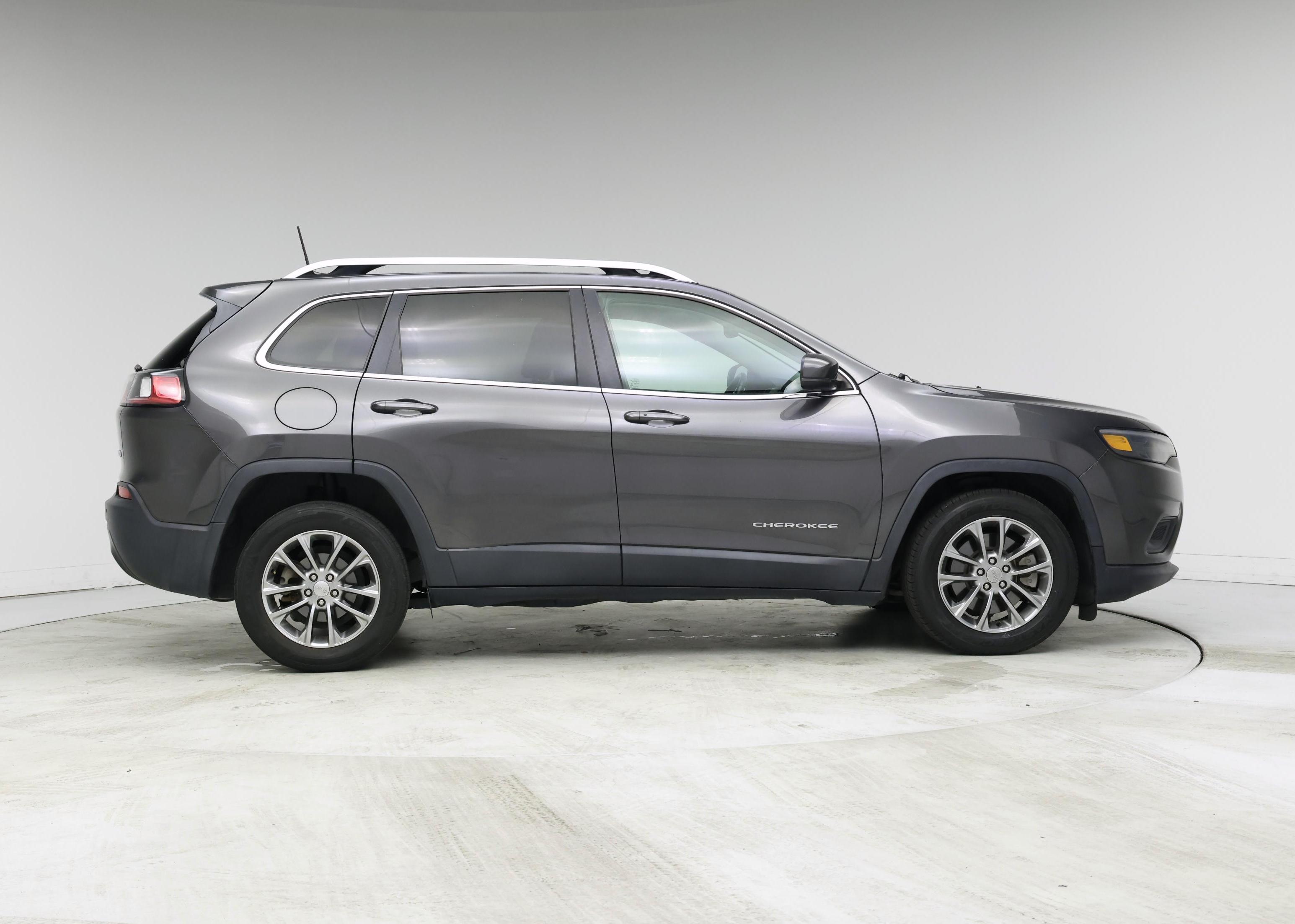 Thumbnail: 2019 Jeep Cherokee - 7