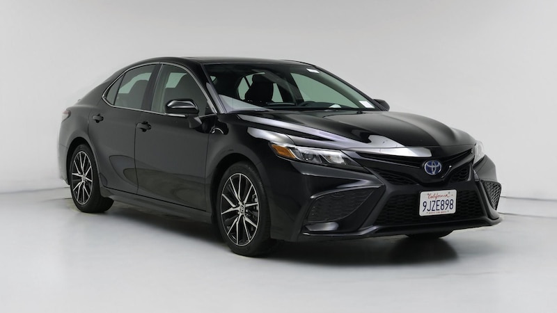 2024 Toyota Camry SE Hero Image