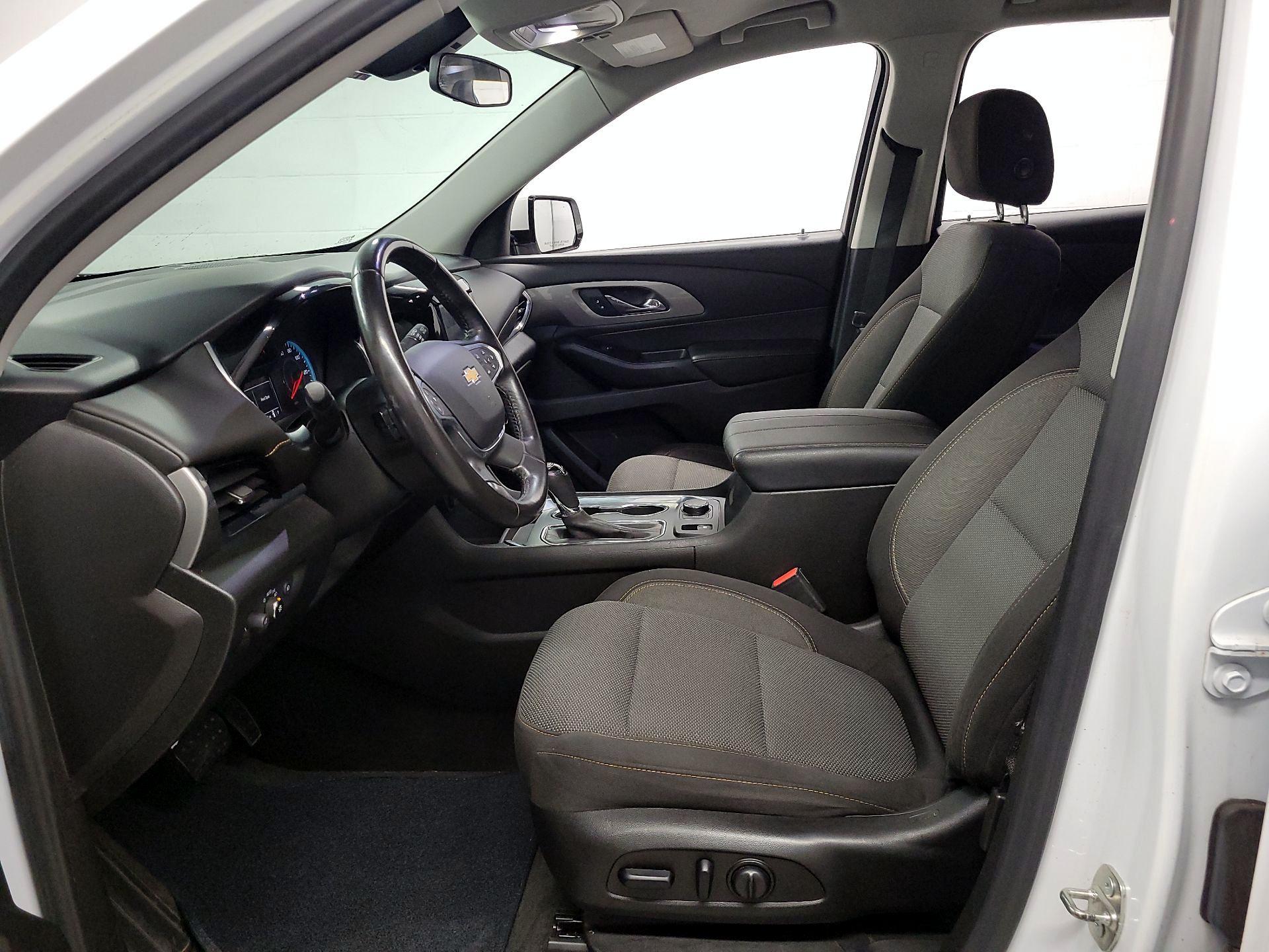 Thumbnail: 2019 Chevrolet Traverse - 11