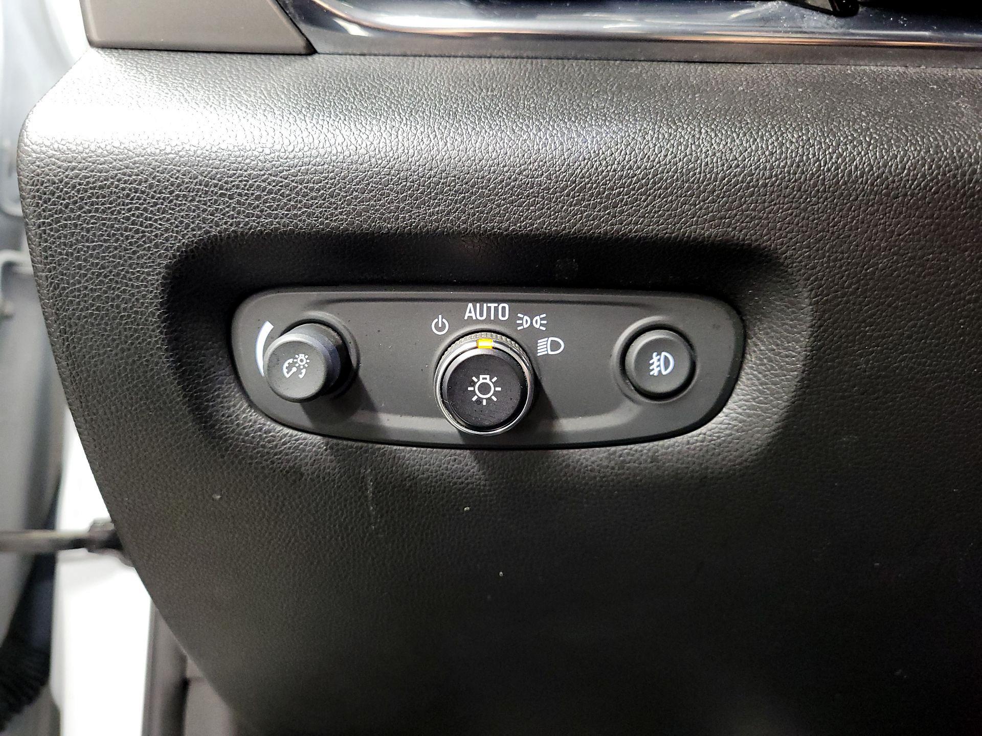 Thumbnail: 2019 Chevrolet Traverse - 13