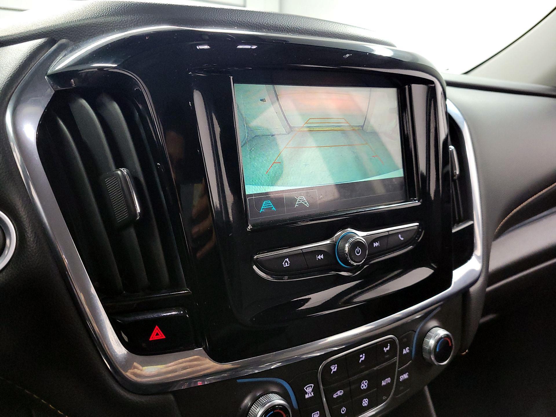Thumbnail: 2019 Chevrolet Traverse - 14