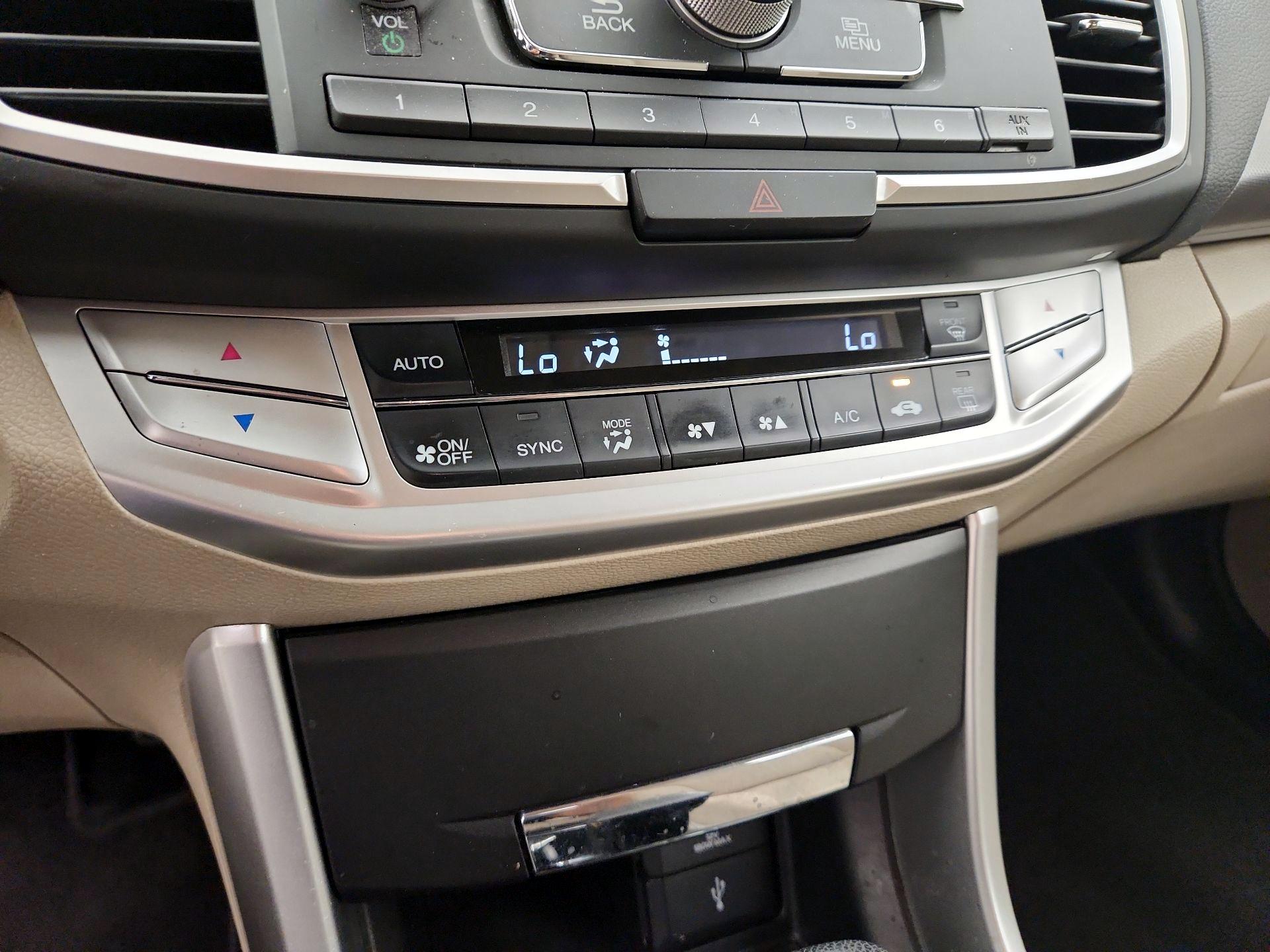Thumbnail: 2013 Honda Accord - 16
