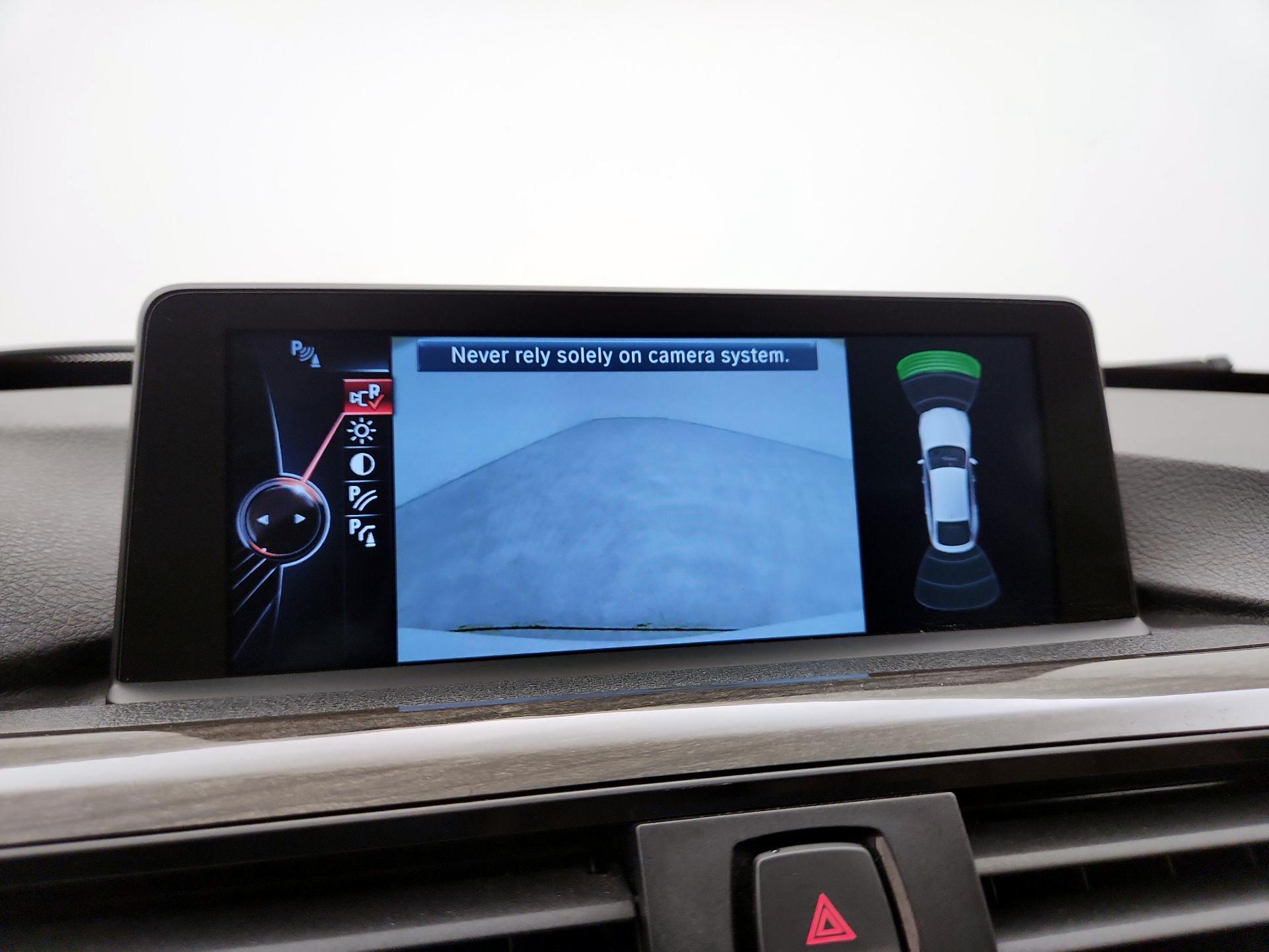Thumbnail: 2015 BMW 3 Series - 15